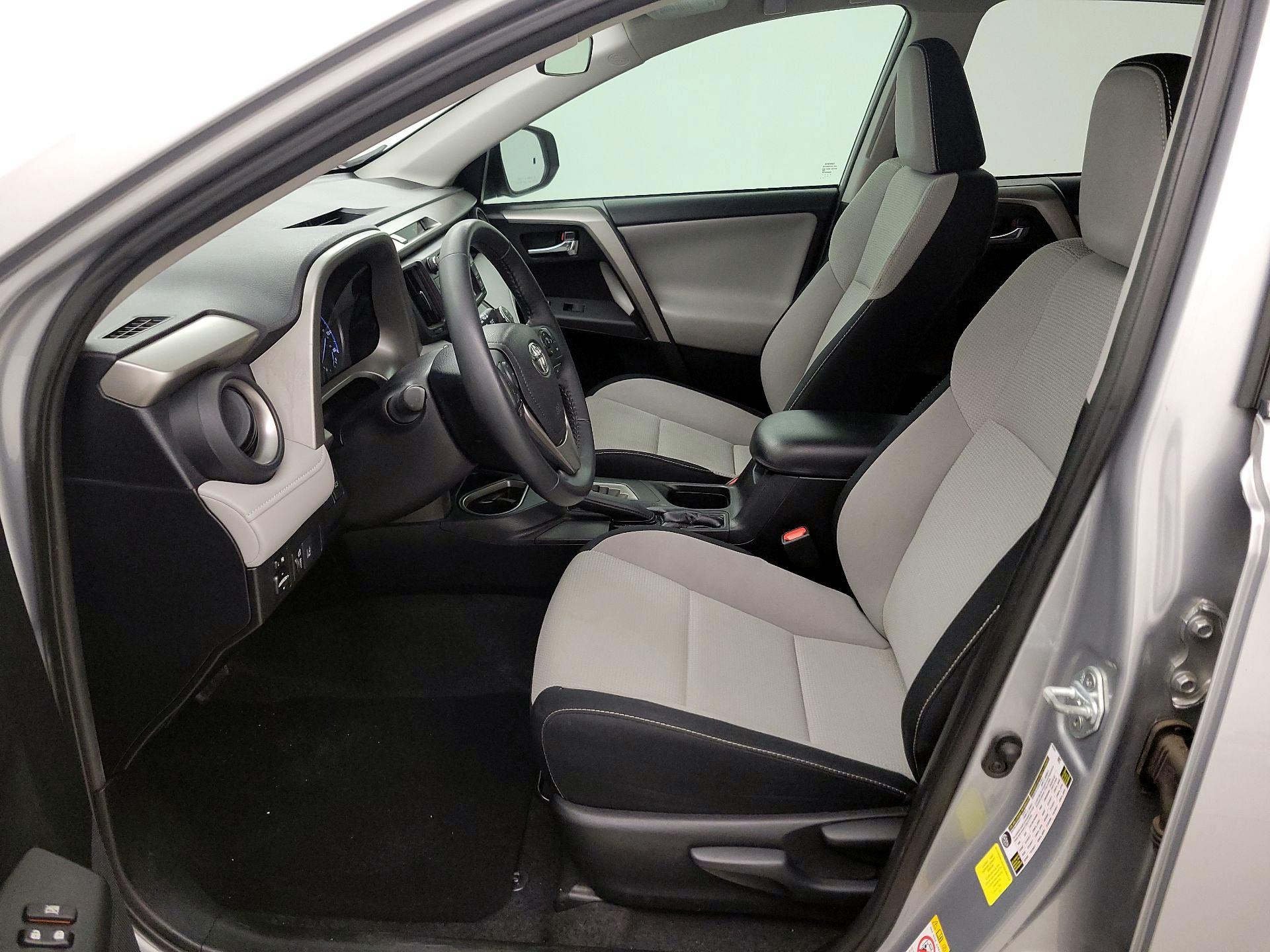 Thumbnail: 2017 Toyota RAV4 - 11