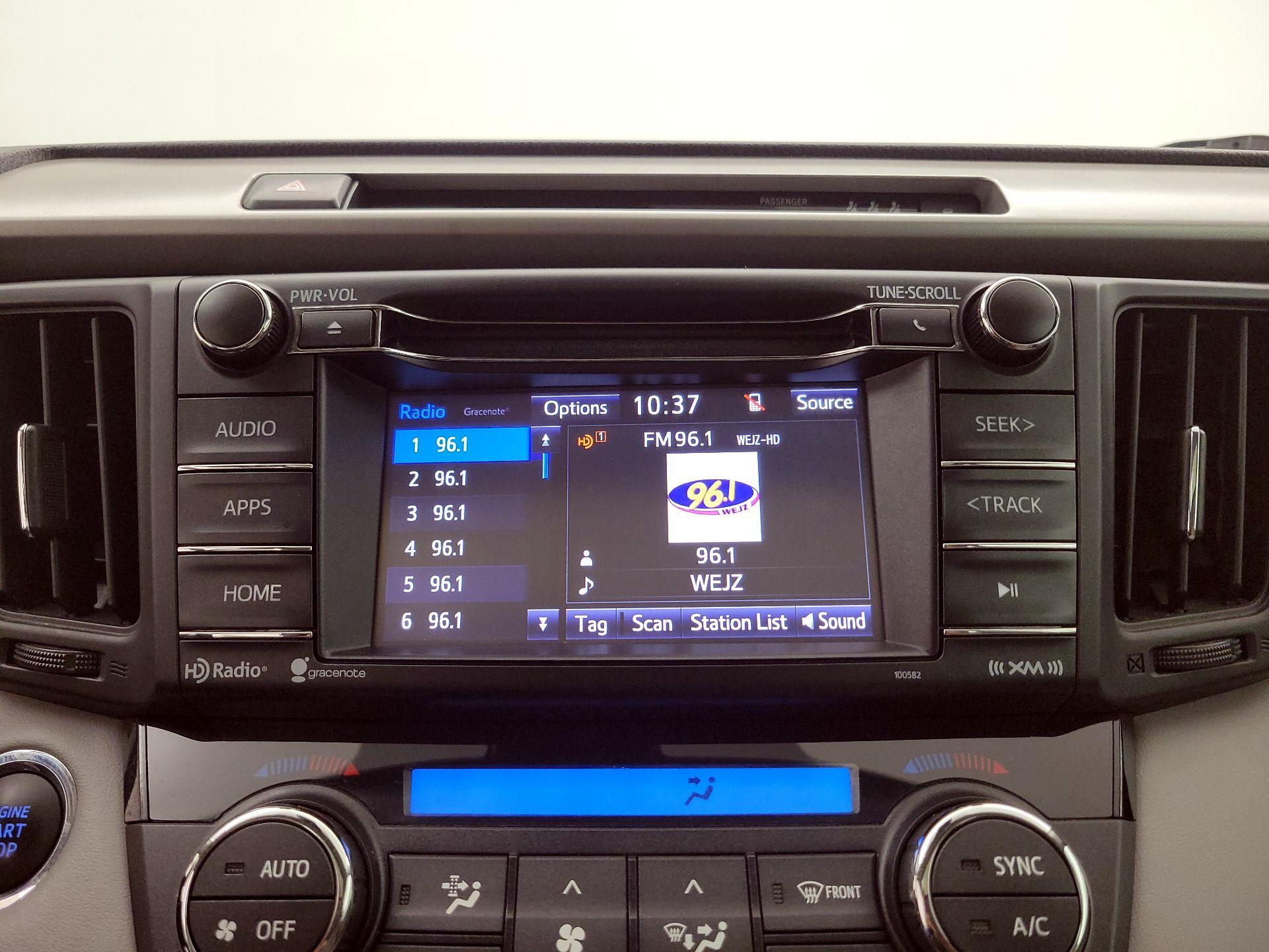Thumbnail: 2017 Toyota RAV4 - 15