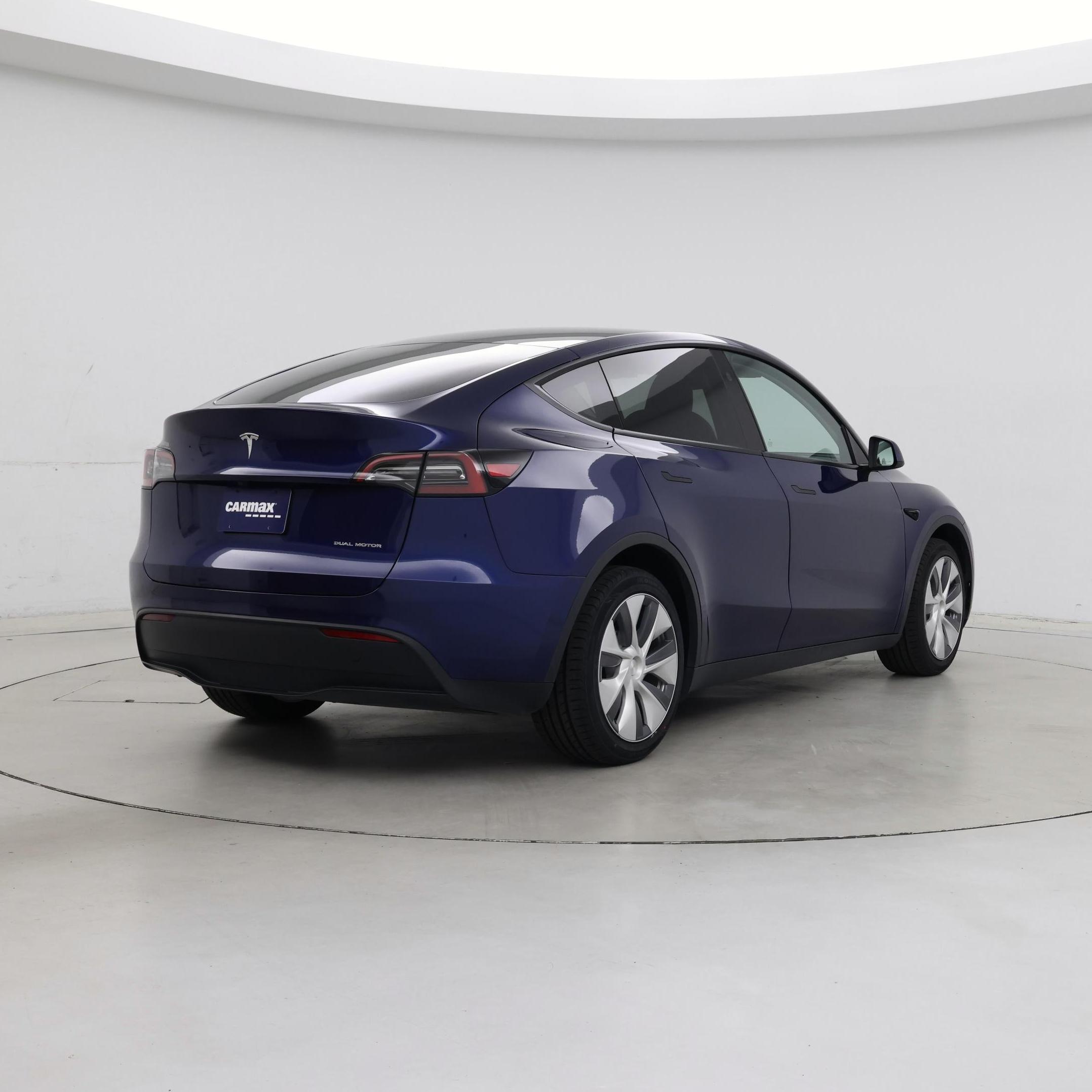 Thumbnail: 2023 Tesla Model Y - 8