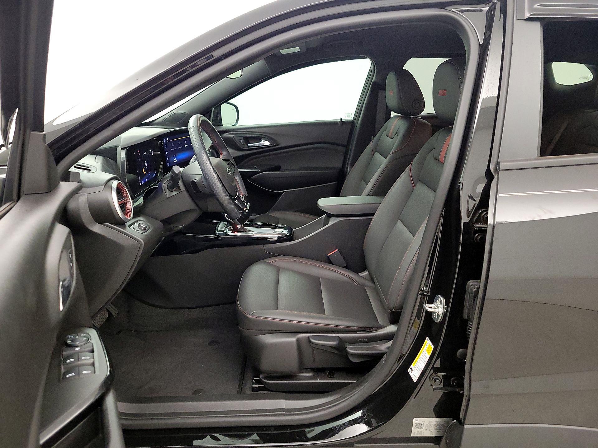 Thumbnail: 2025 Chevrolet Trax - 11