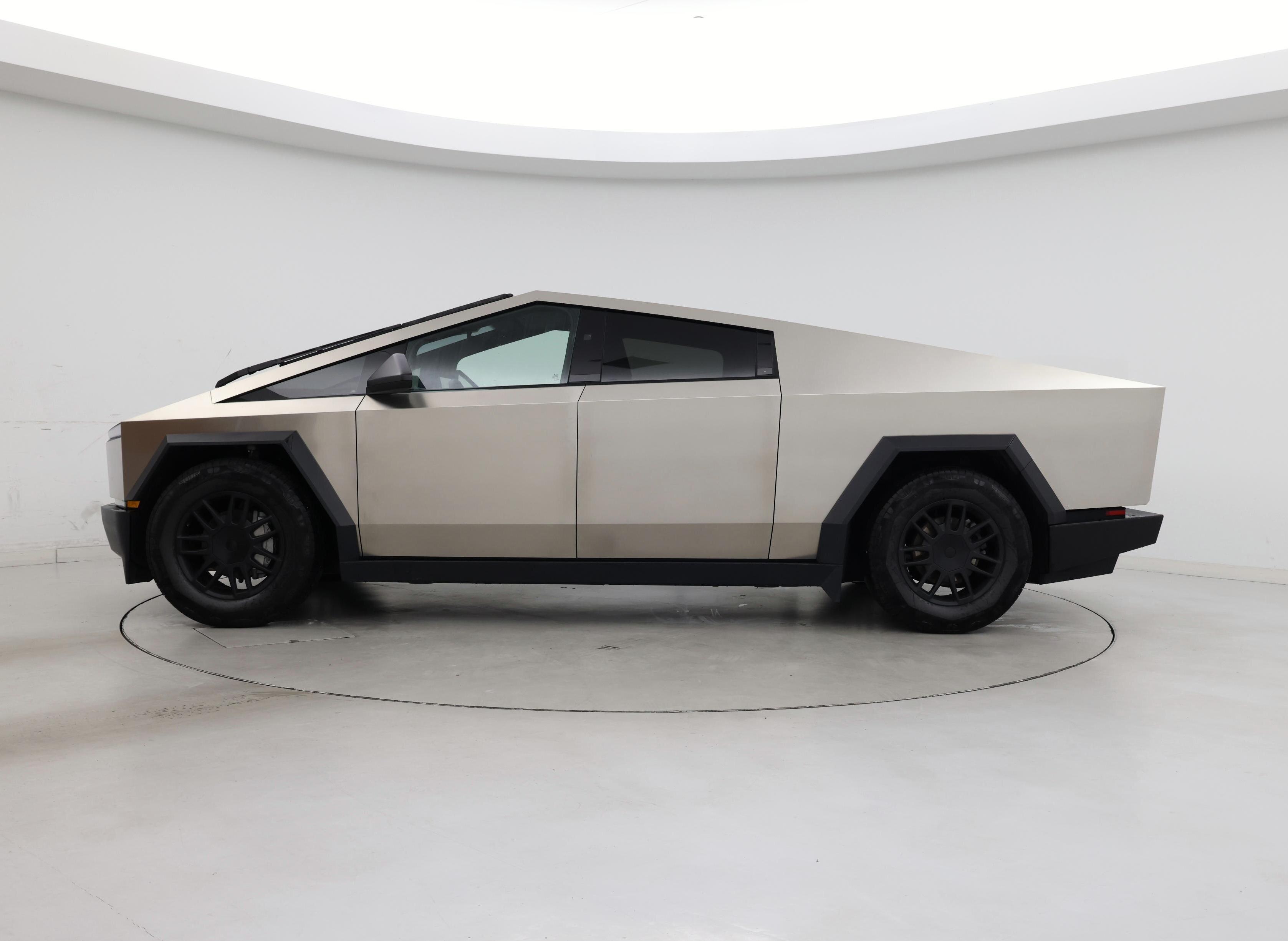 Thumbnail: 2024 Tesla Cybertruck - 3