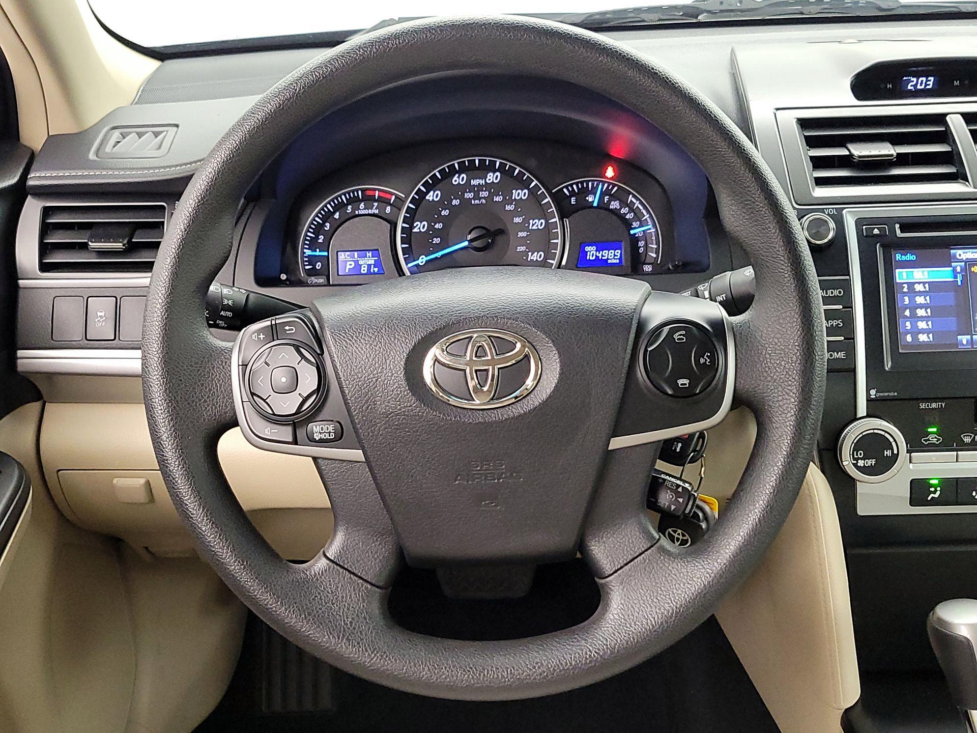 Thumbnail: 2014 Toyota Camry - 10
