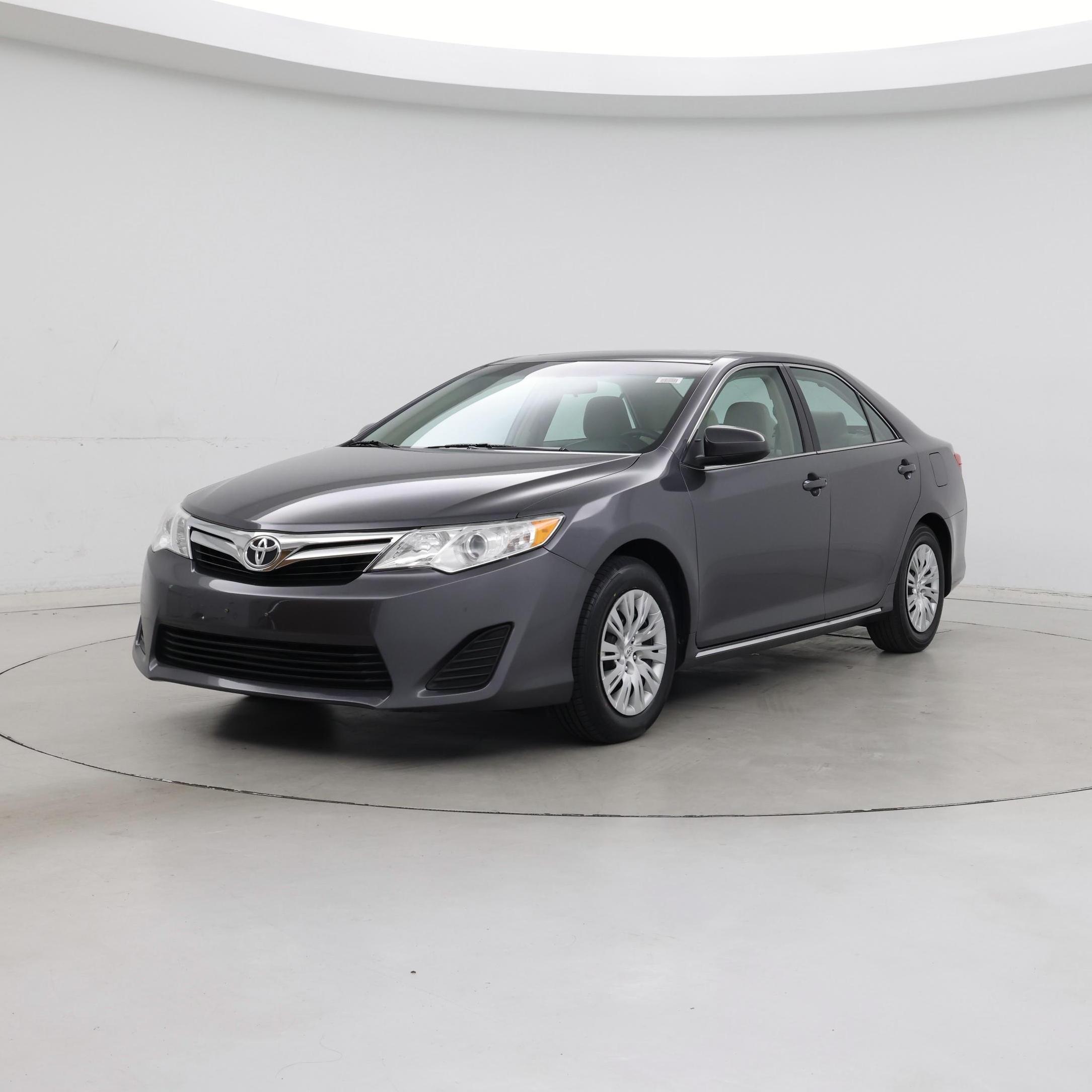 Thumbnail: 2014 Toyota Camry - 4
