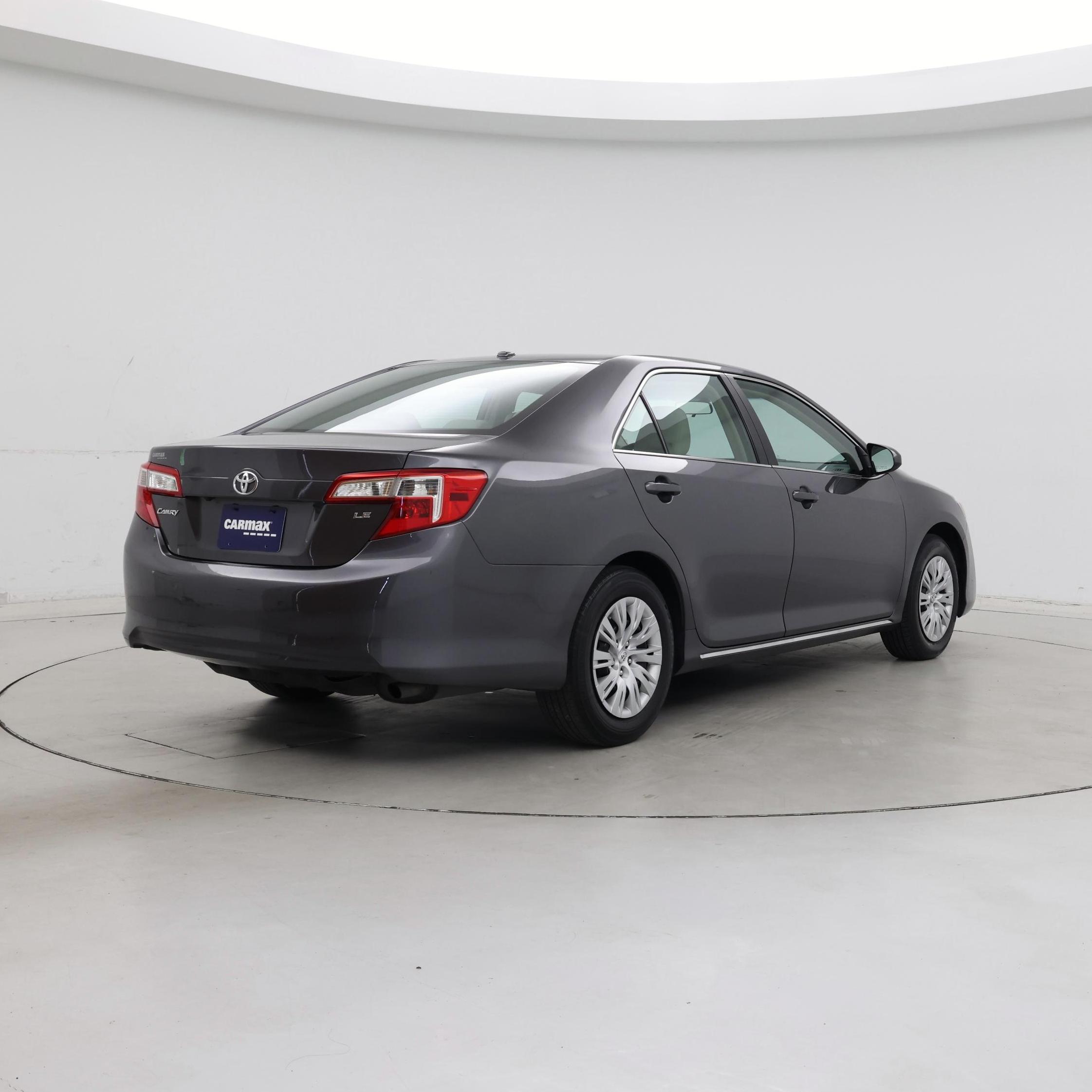 Thumbnail: 2014 Toyota Camry - 8