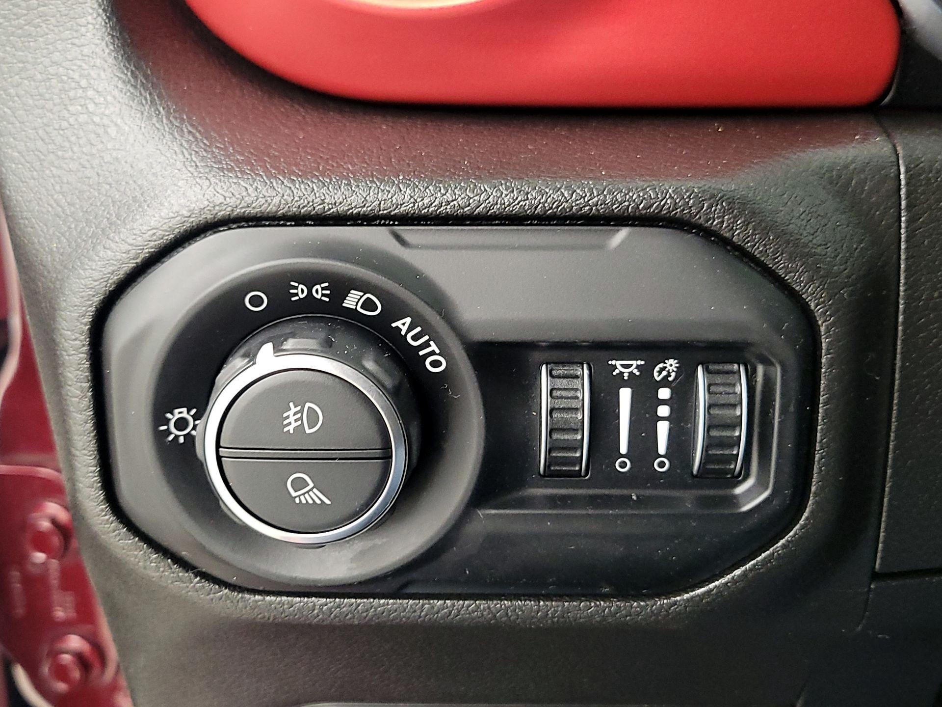 Thumbnail: 2022 Jeep Gladiator - 13