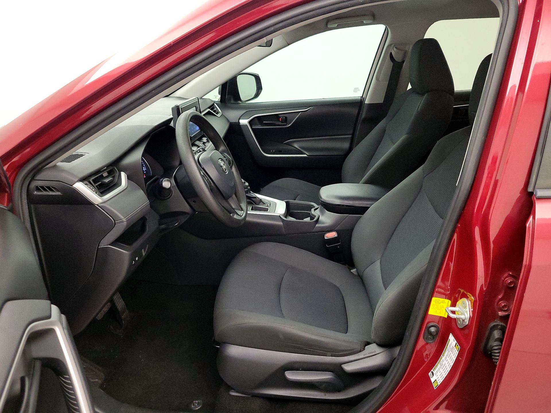 Thumbnail: 2019 Toyota RAV4 - 11