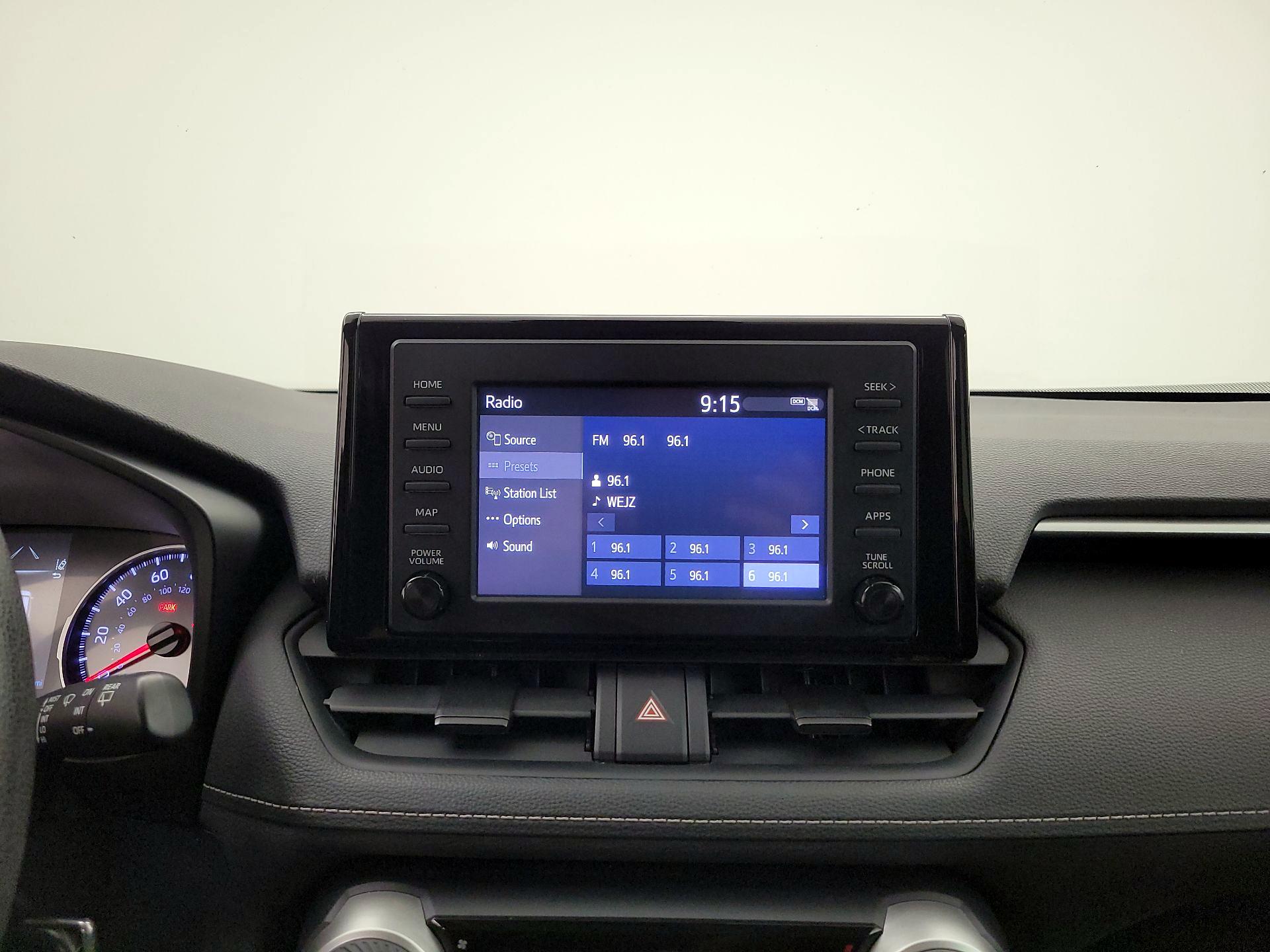 Thumbnail: 2019 Toyota RAV4 - 15