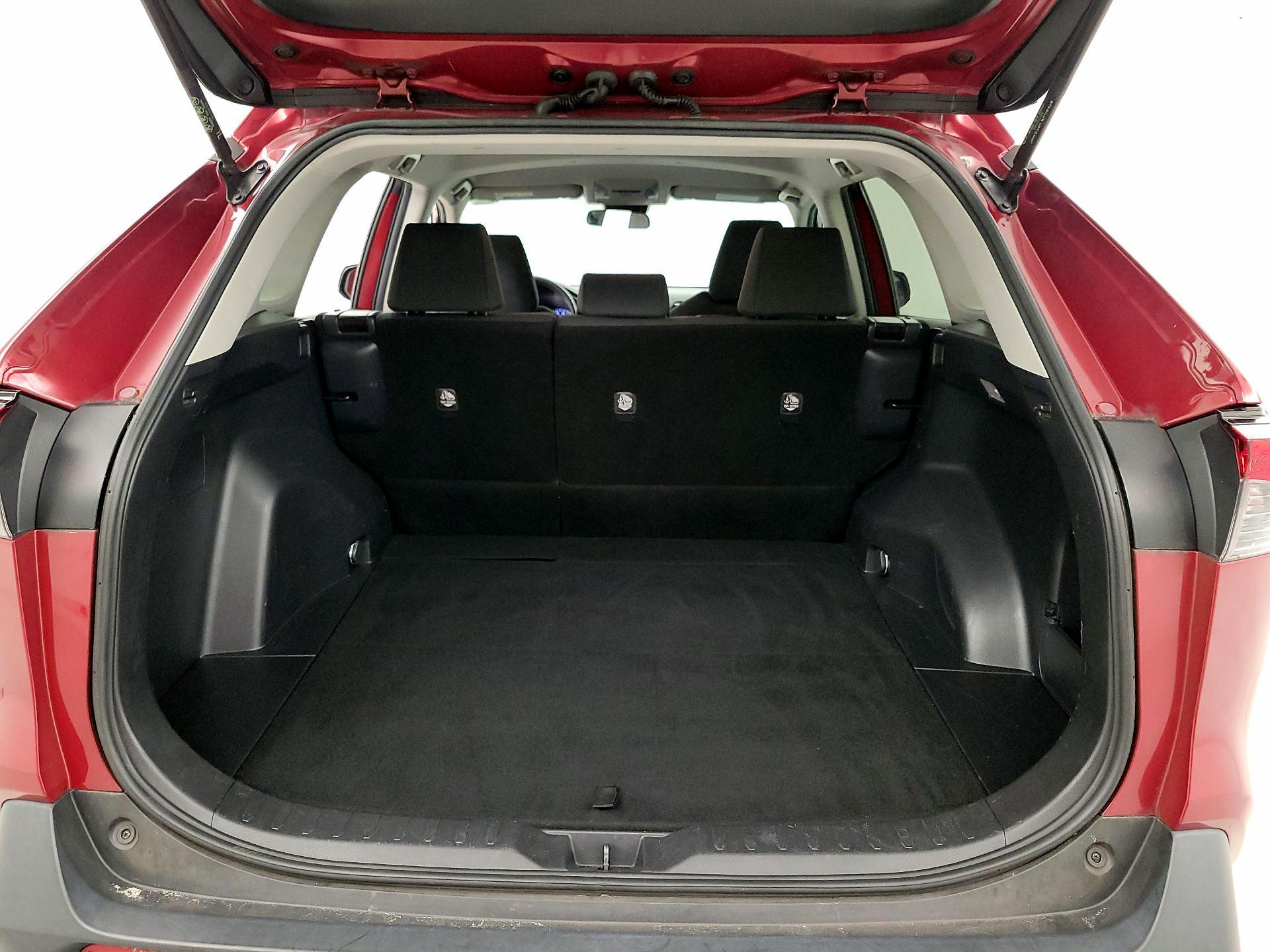 Thumbnail: 2019 Toyota RAV4 - 20