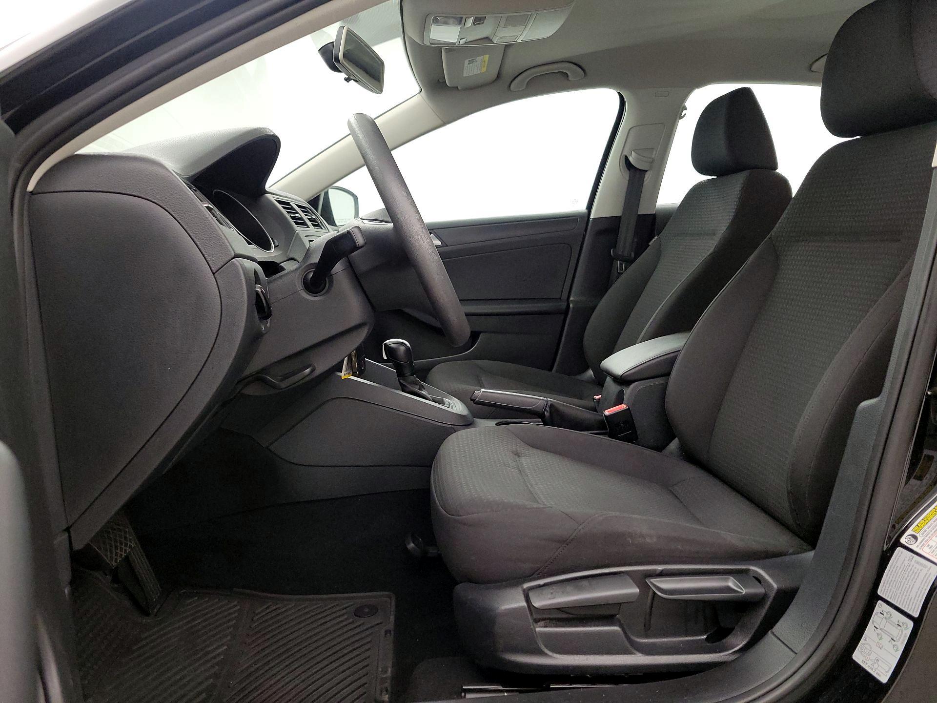 Thumbnail: 2015 Volkswagen Jetta - 11