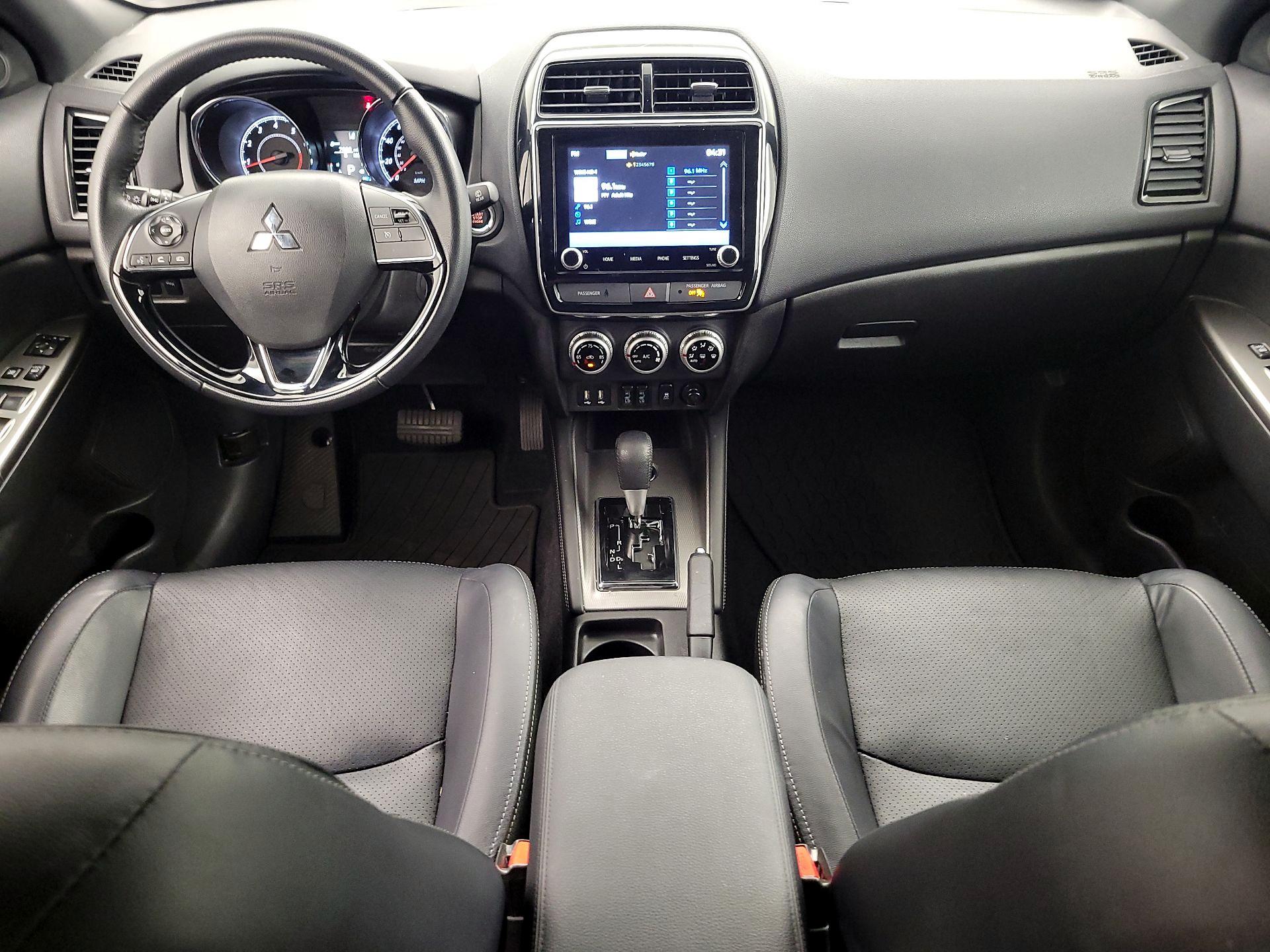 Thumbnail: 2024 Mitsubishi Outlander Sport - 9