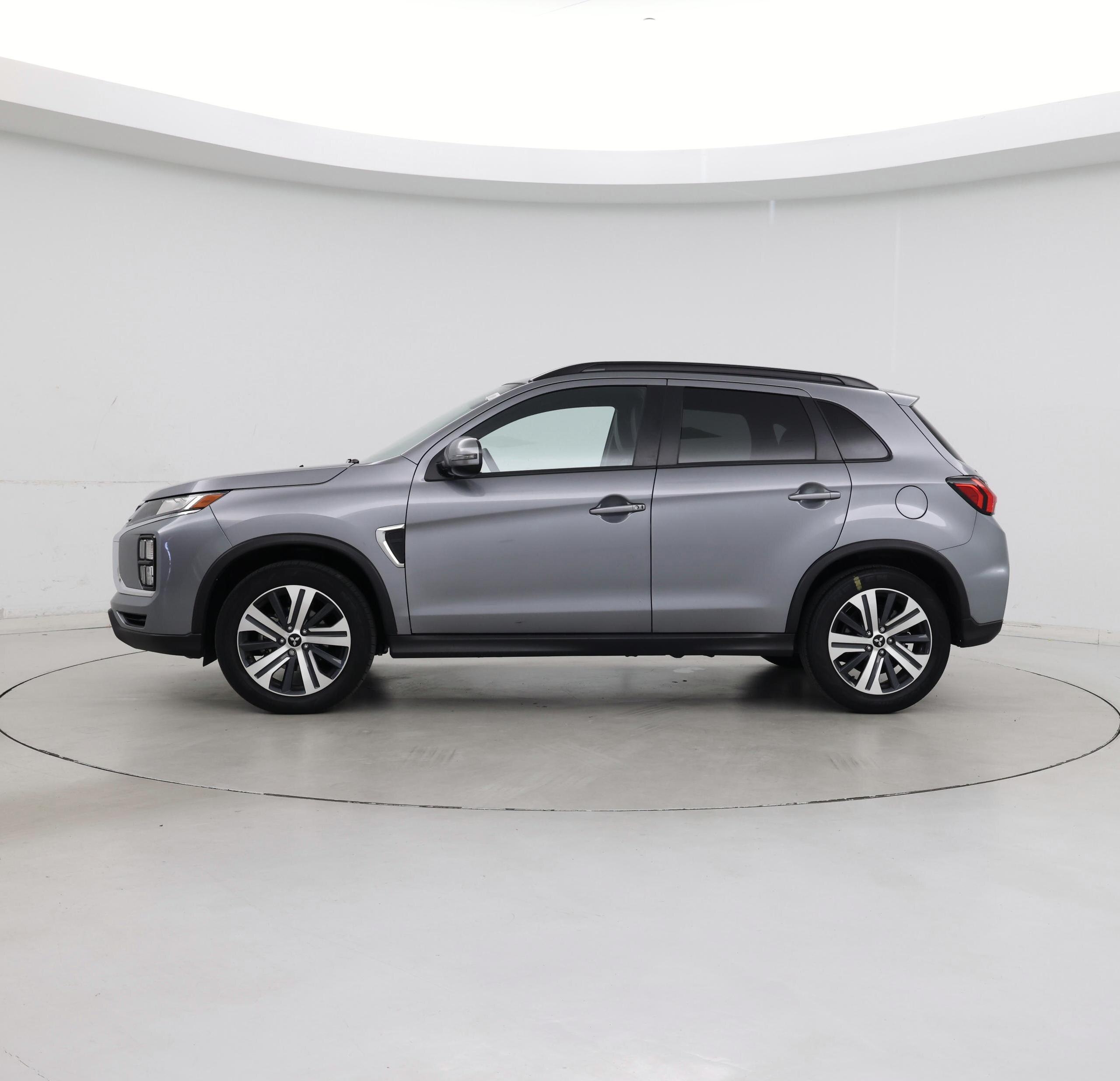 Thumbnail: 2024 Mitsubishi Outlander Sport - 3