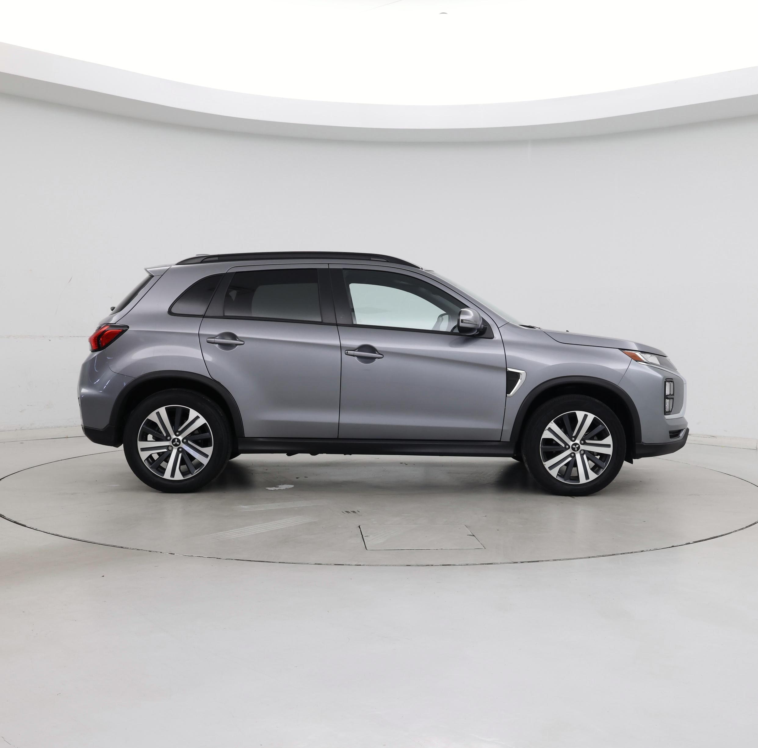 Thumbnail: 2024 Mitsubishi Outlander Sport - 7