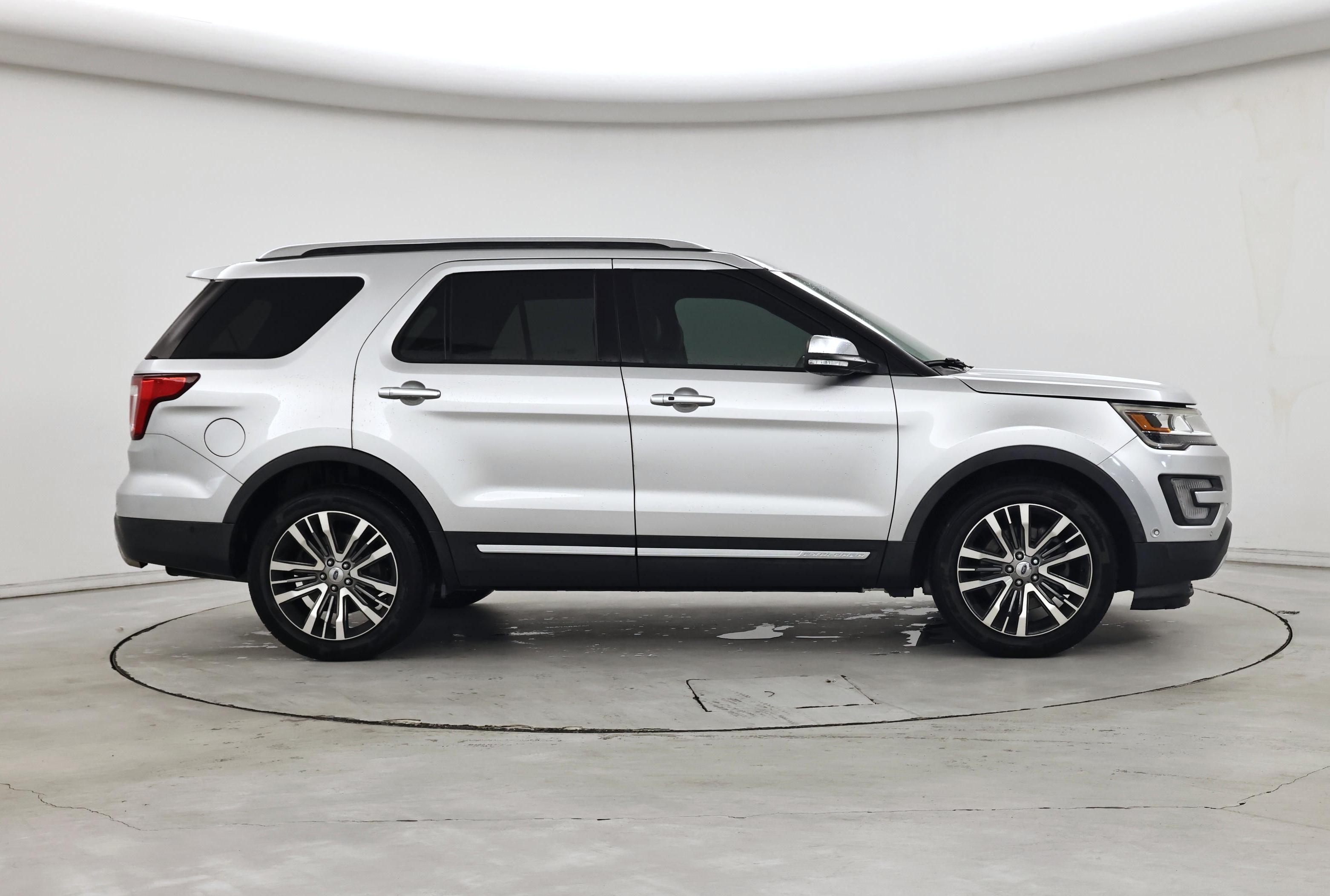 Thumbnail: 2017 Ford Explorer - 7