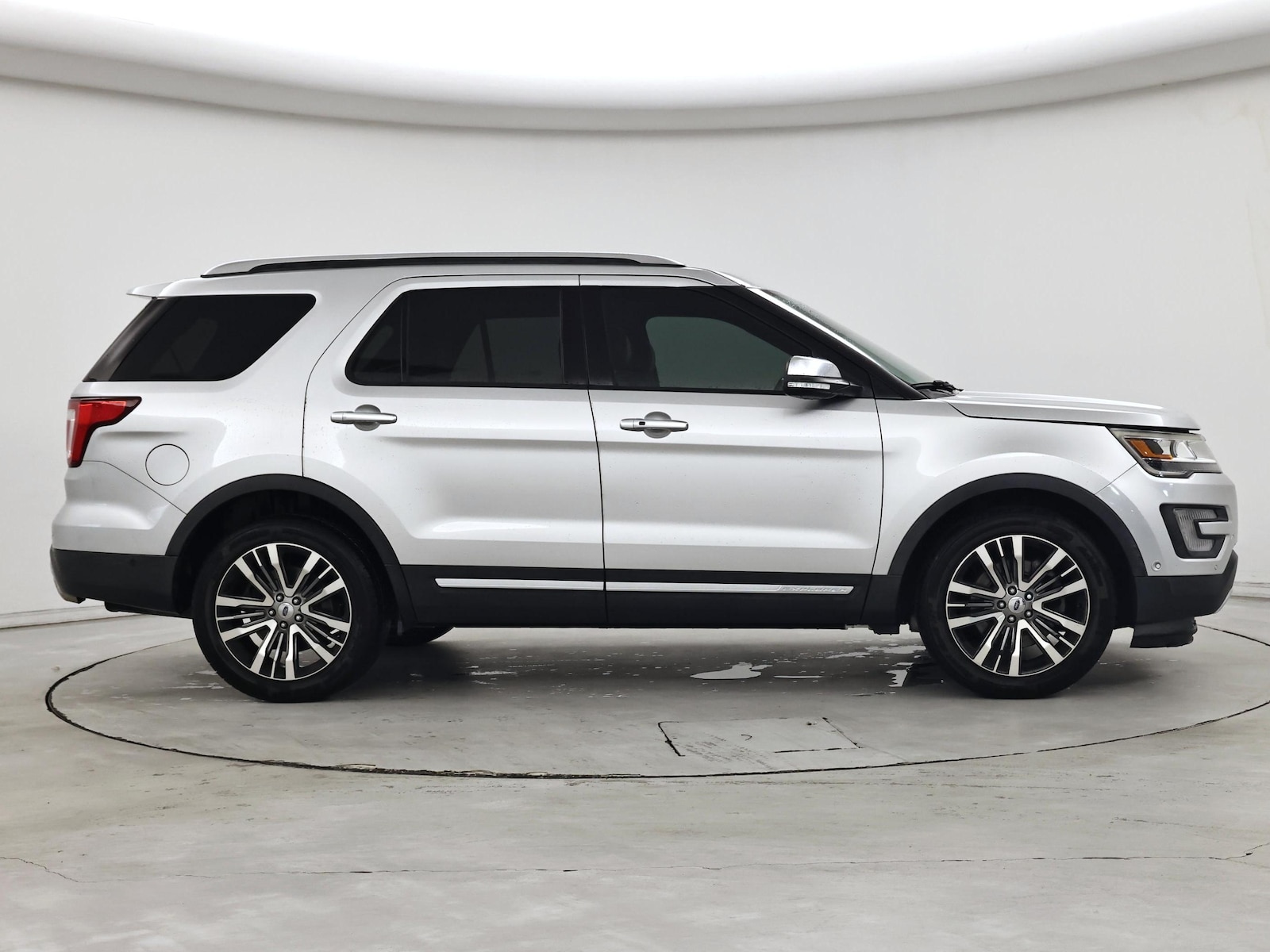 2017 Ford Explorer Platinum - Photo 8