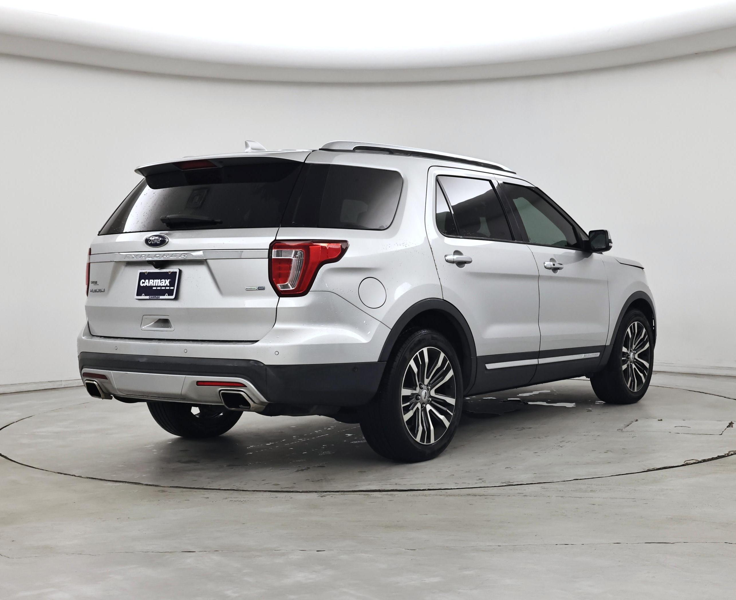Thumbnail: 2017 Ford Explorer - 8