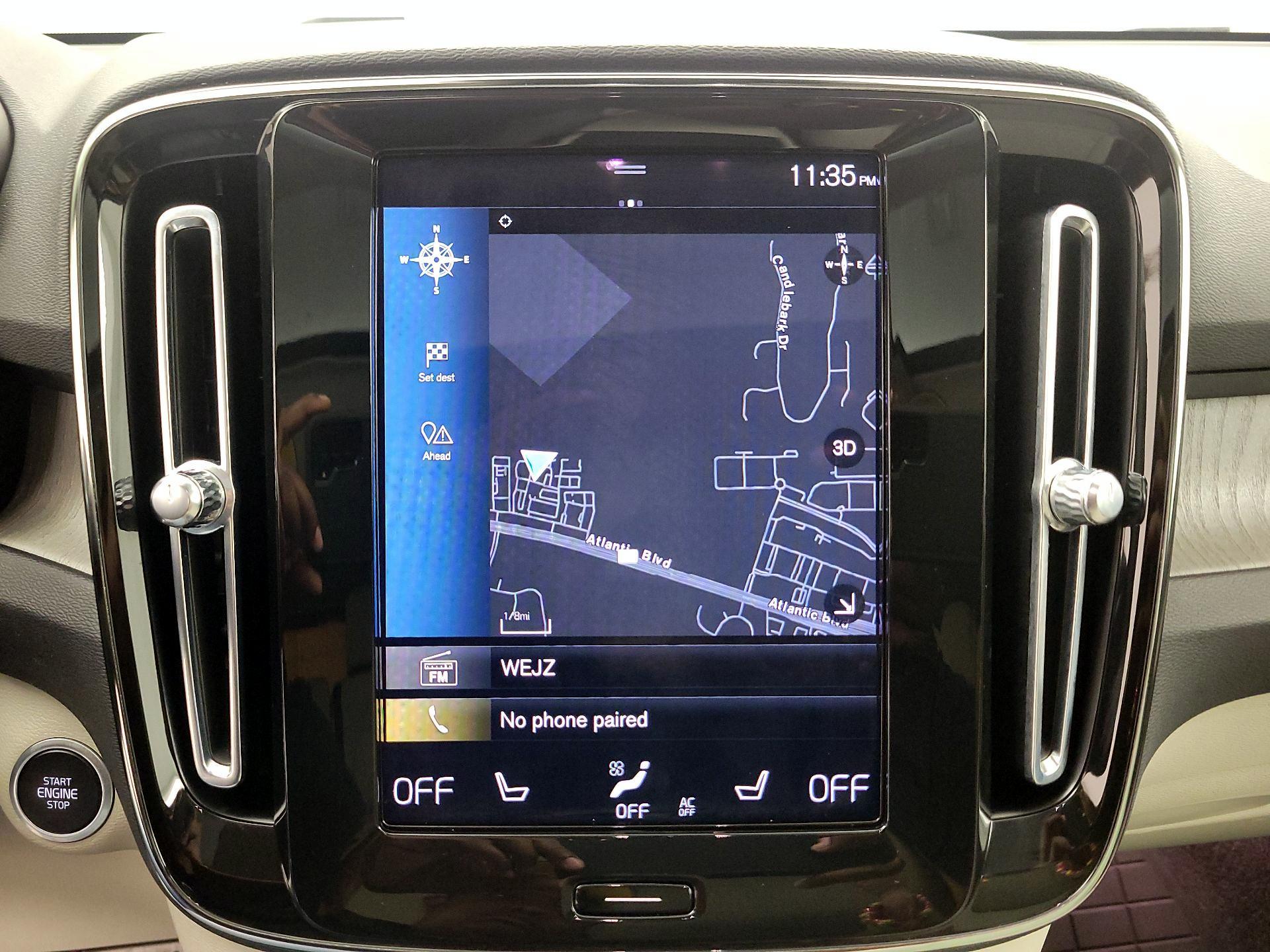 Thumbnail: 2021 Volvo XC40 - 14