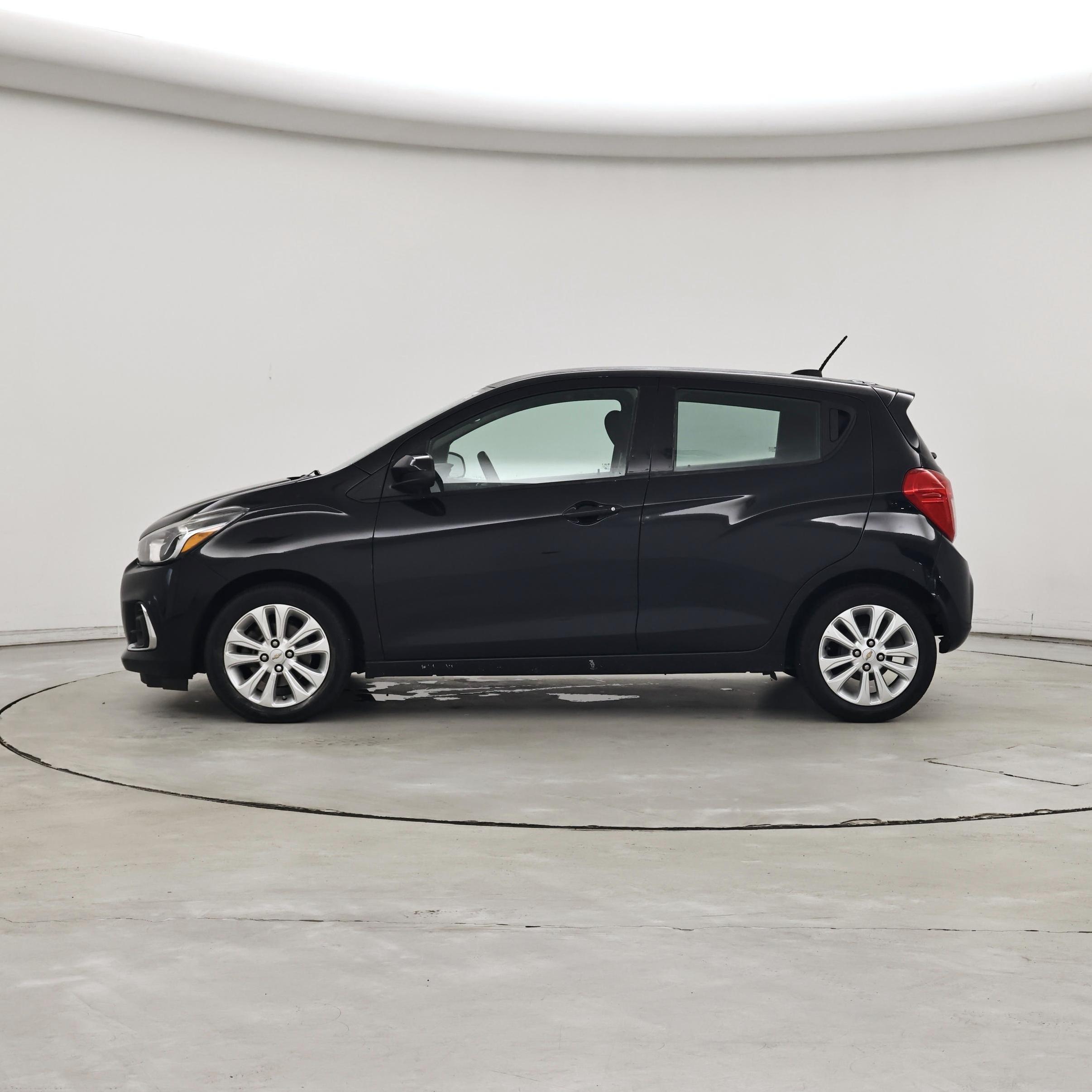 Thumbnail: 2016 Chevrolet Spark - 3