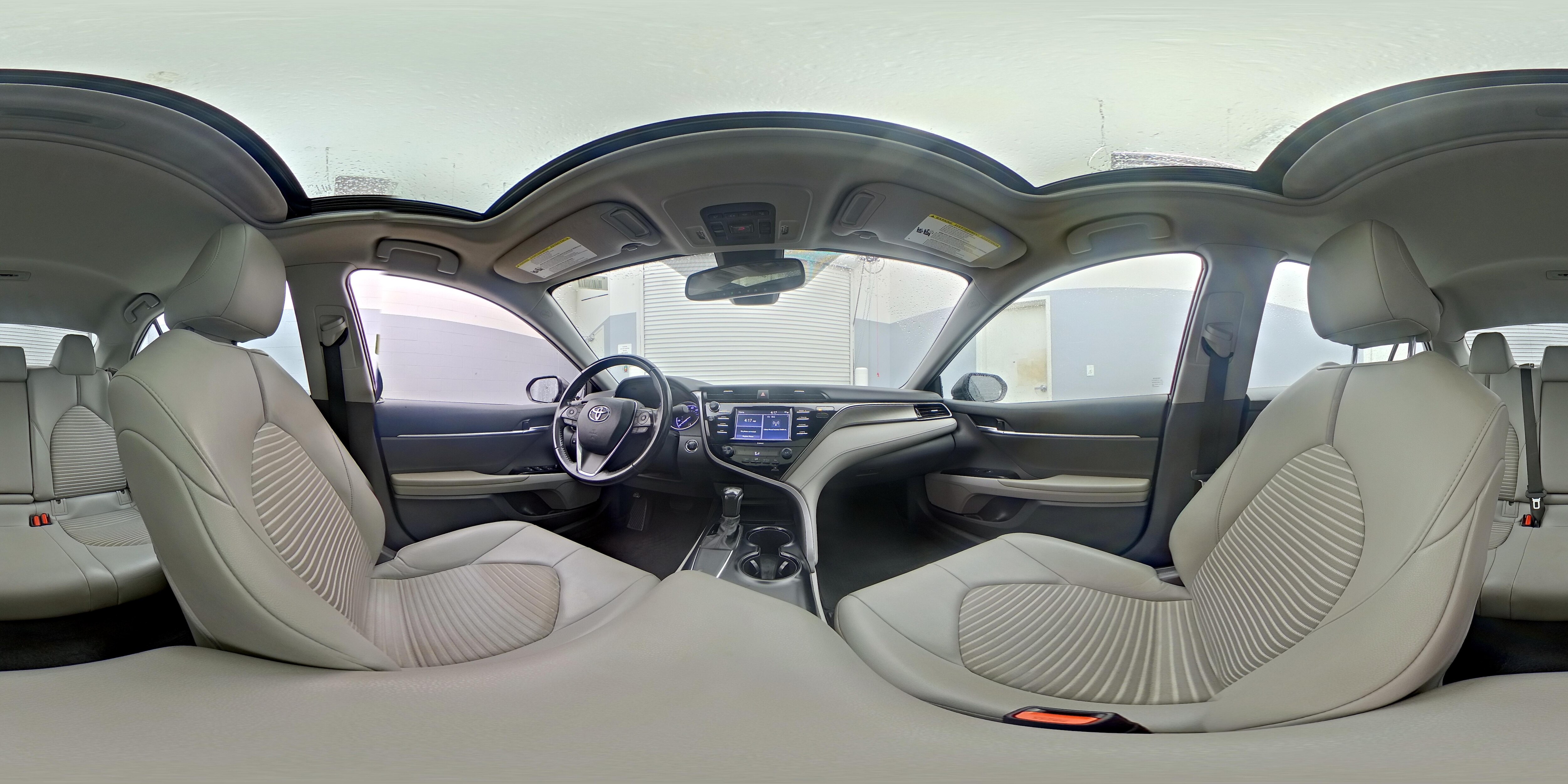 2020 Toyota Camry SE - Photo 25