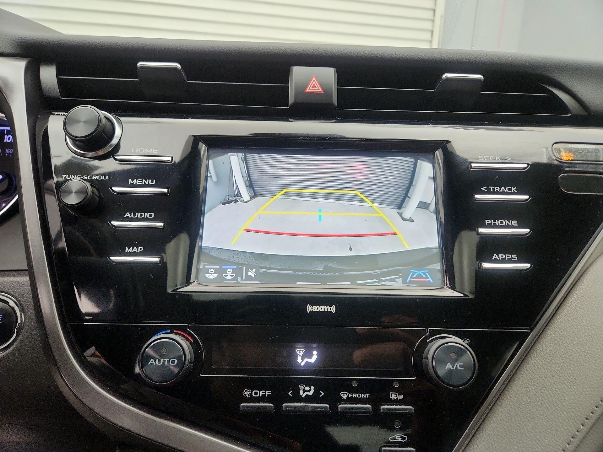 Thumbnail: 2020 Toyota Camry - 14