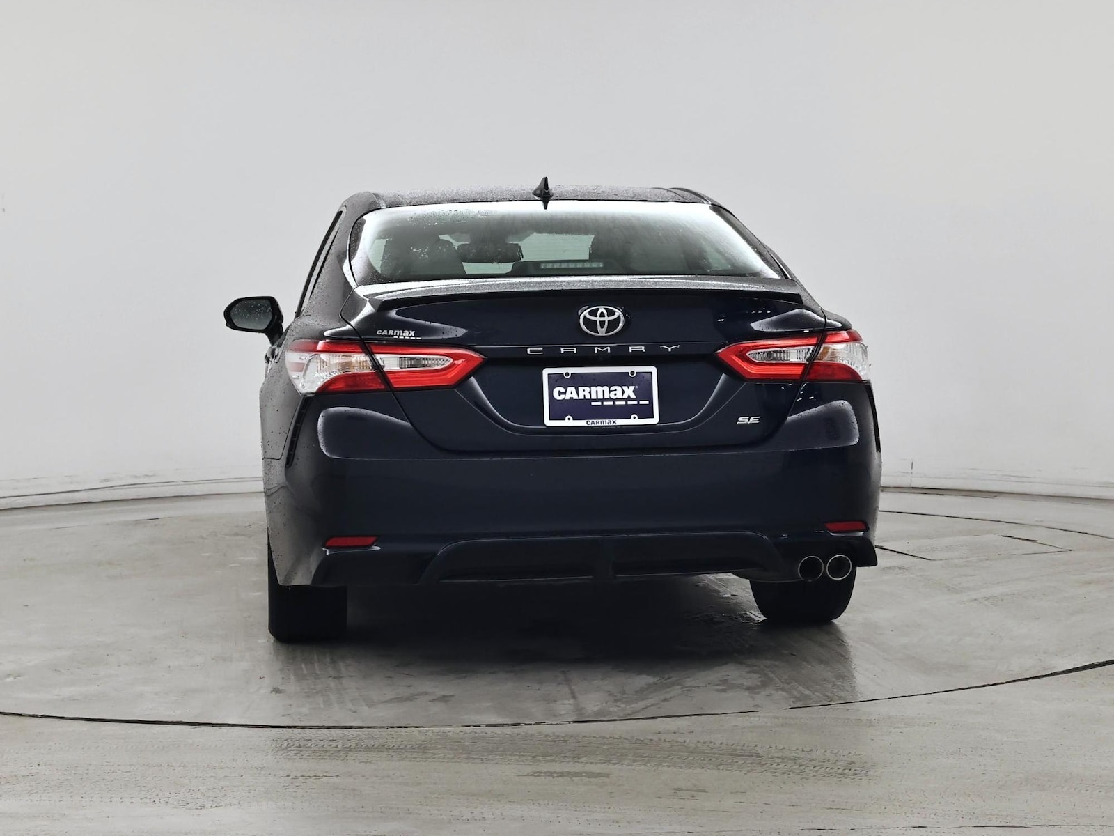 2020 Toyota Camry SE - Photo 7