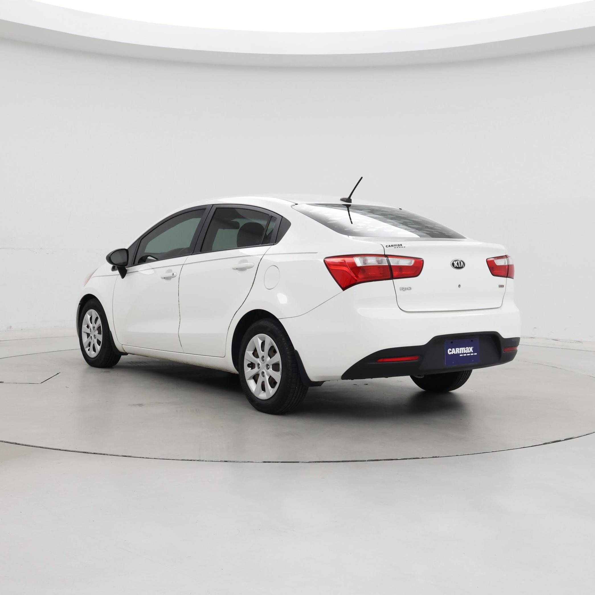 Thumbnail: 2015 Kia Rio - 2