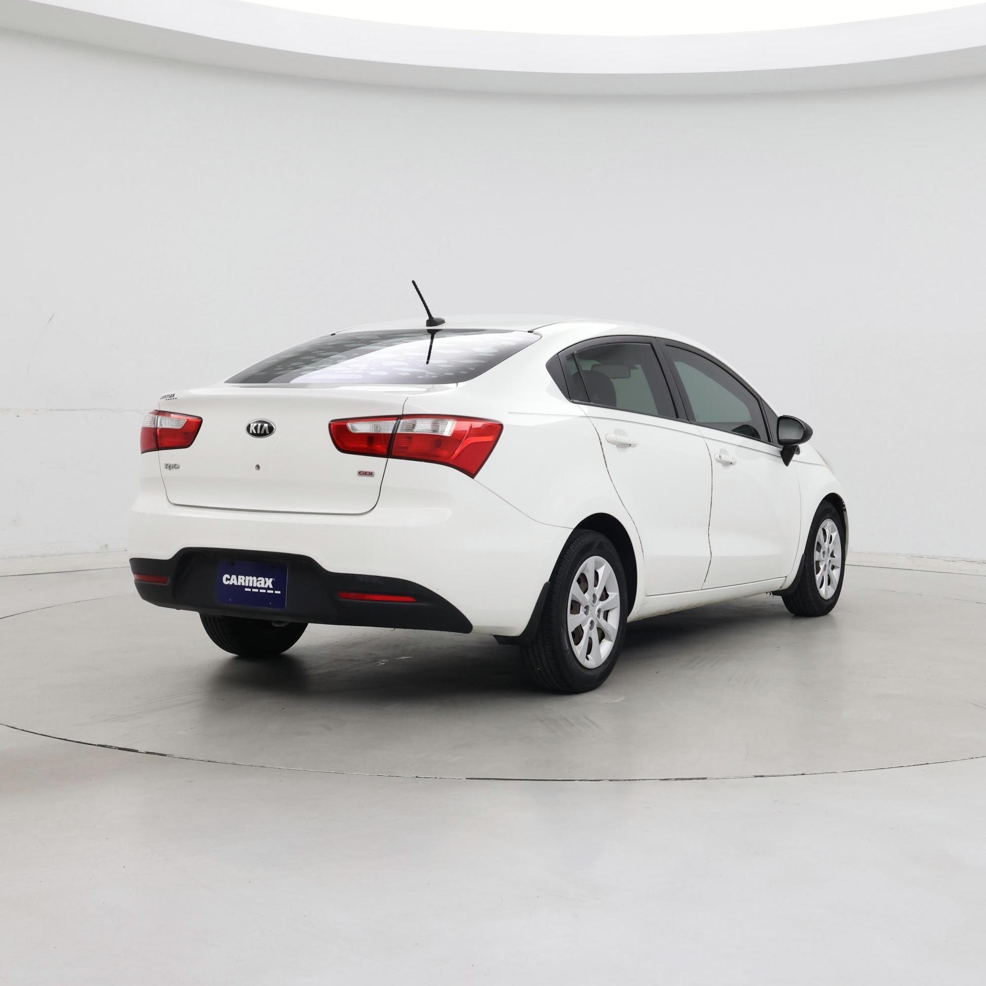 Thumbnail: 2015 Kia Rio - 8