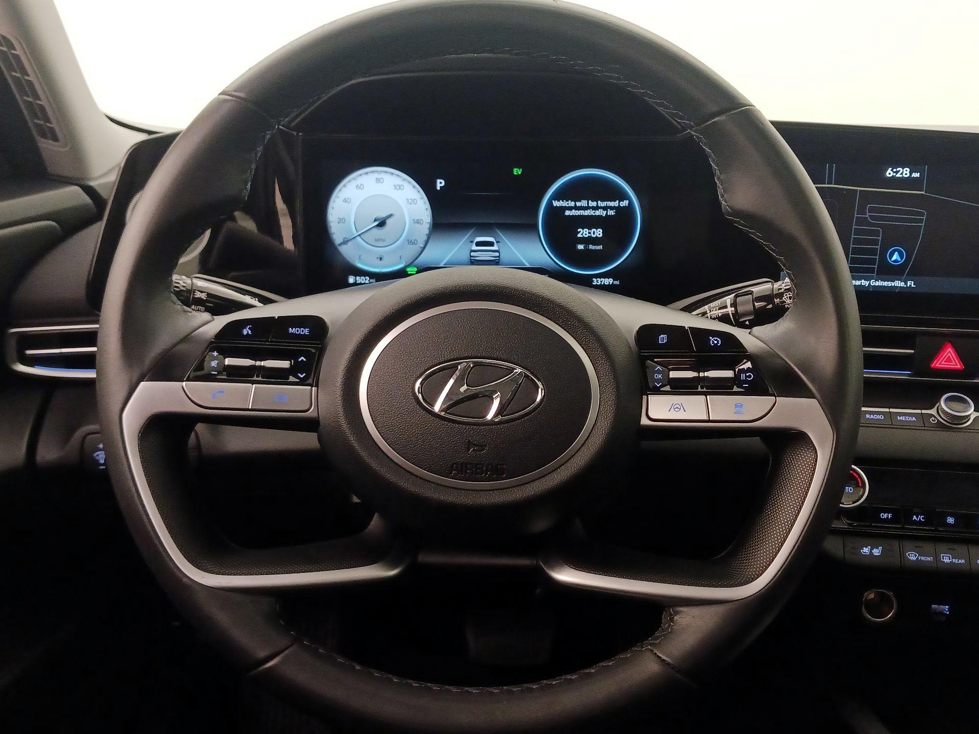 Thumbnail: 2023 Hyundai Elantra - 10