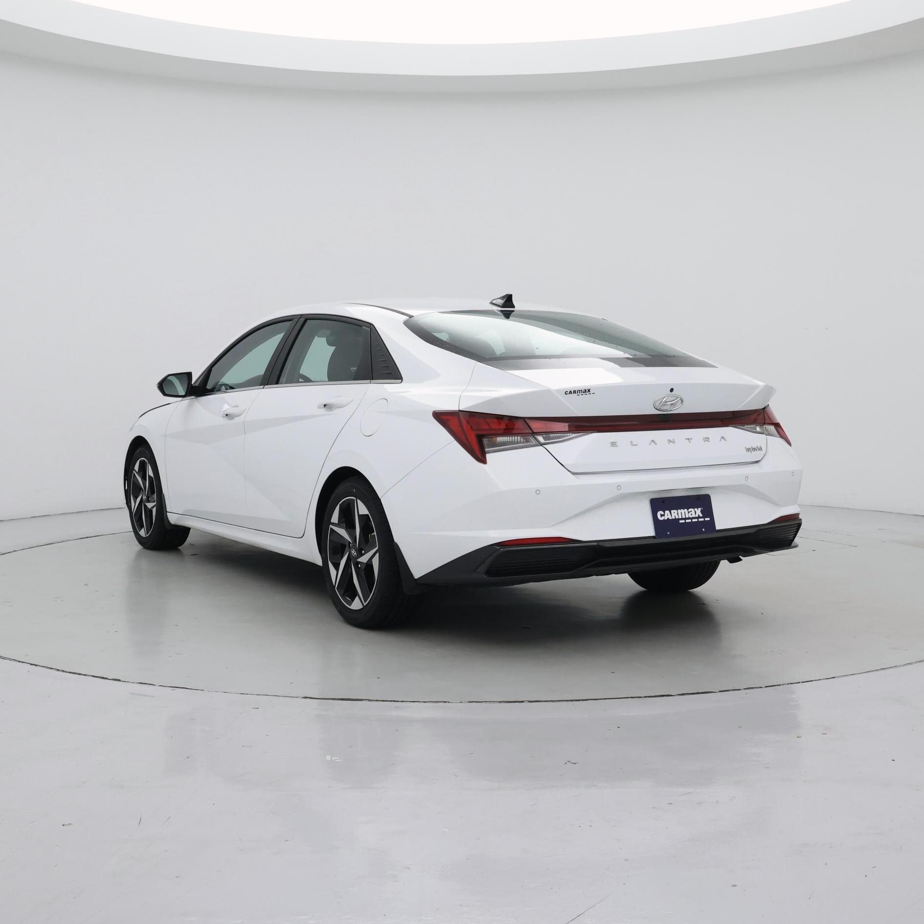 Thumbnail: 2023 Hyundai Elantra - 2