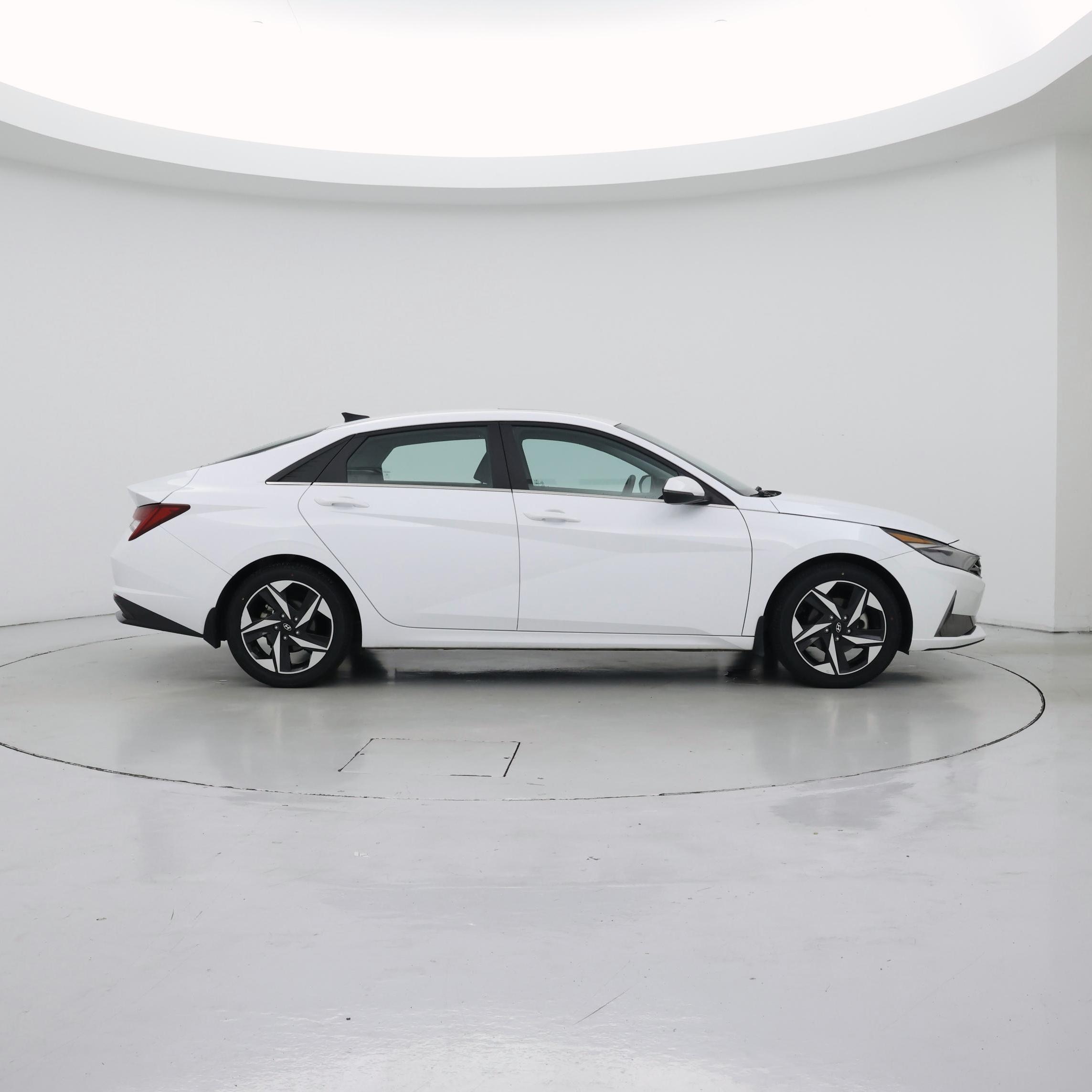 Thumbnail: 2023 Hyundai Elantra - 7