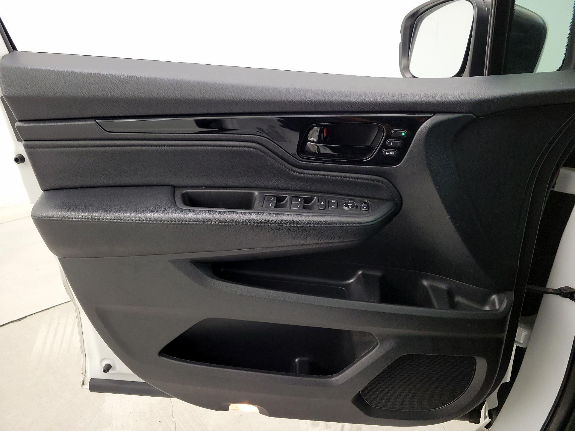 Thumbnail: 2021 Honda Odyssey - 12