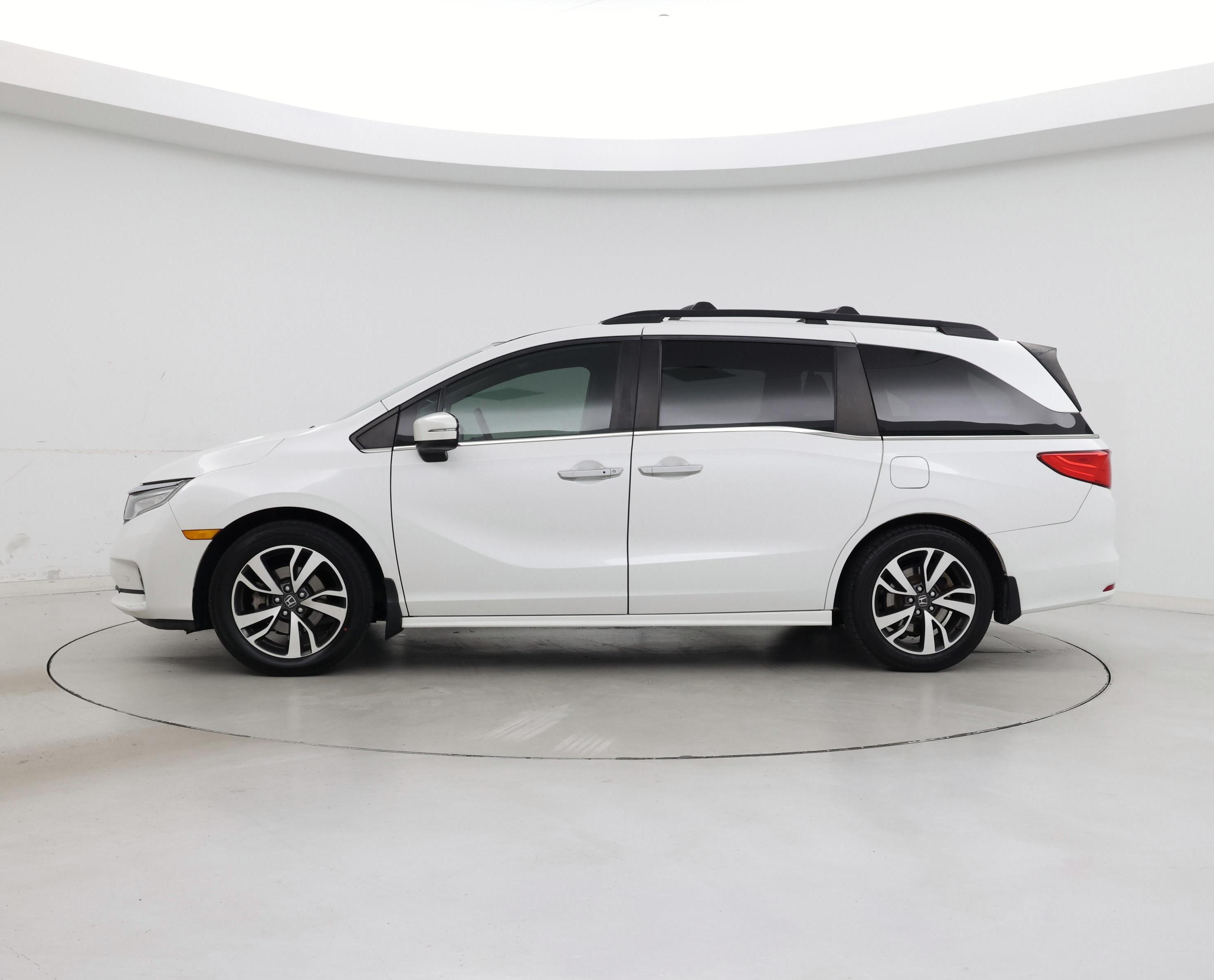 Thumbnail: 2021 Honda Odyssey - 3
