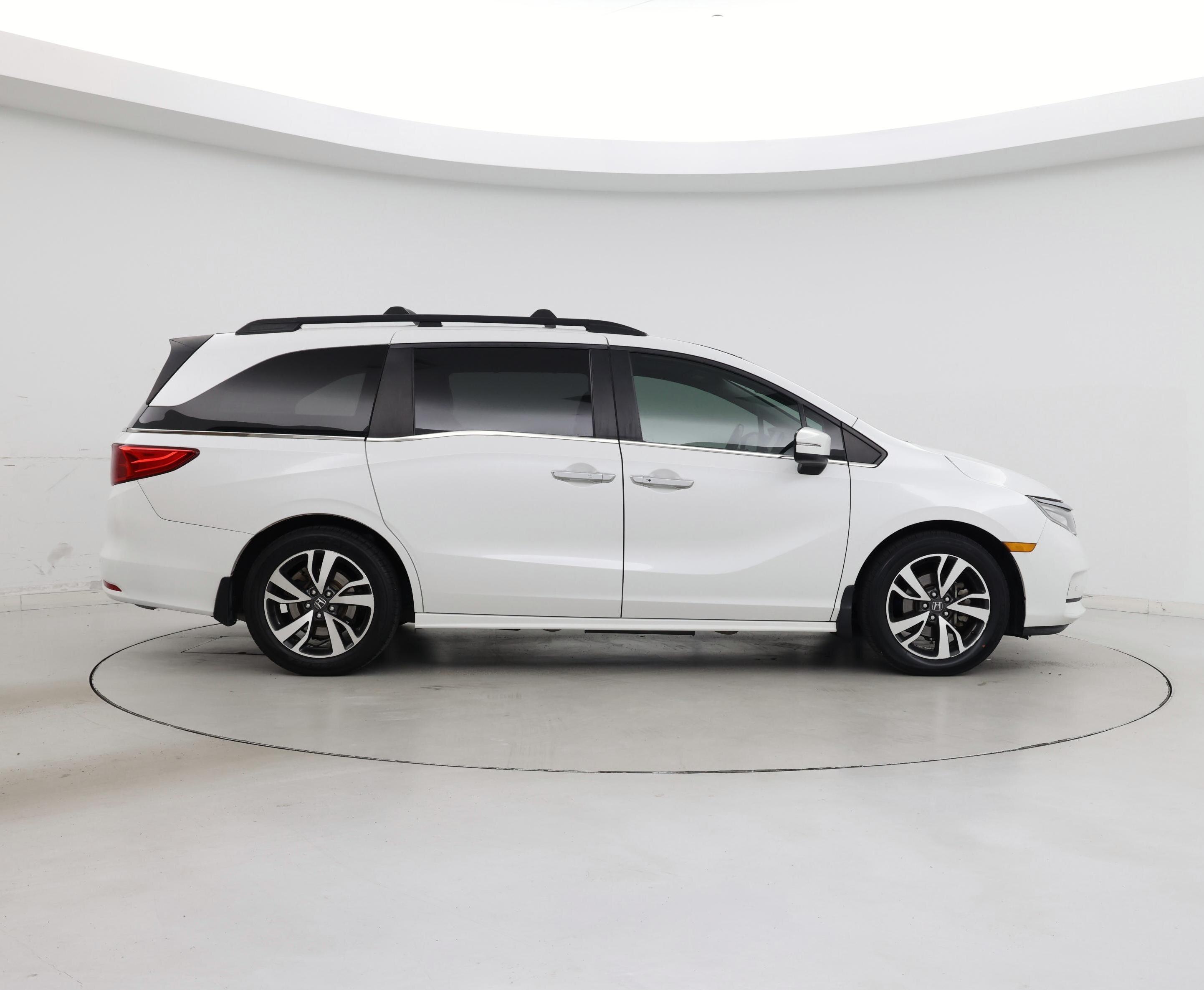 Thumbnail: 2021 Honda Odyssey - 7