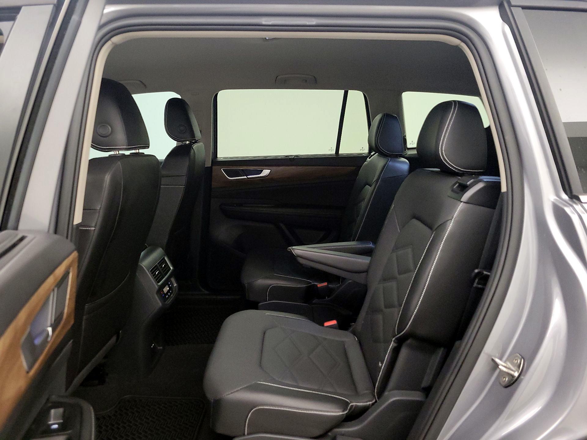 Thumbnail: 2024 Volkswagen Atlas - 19