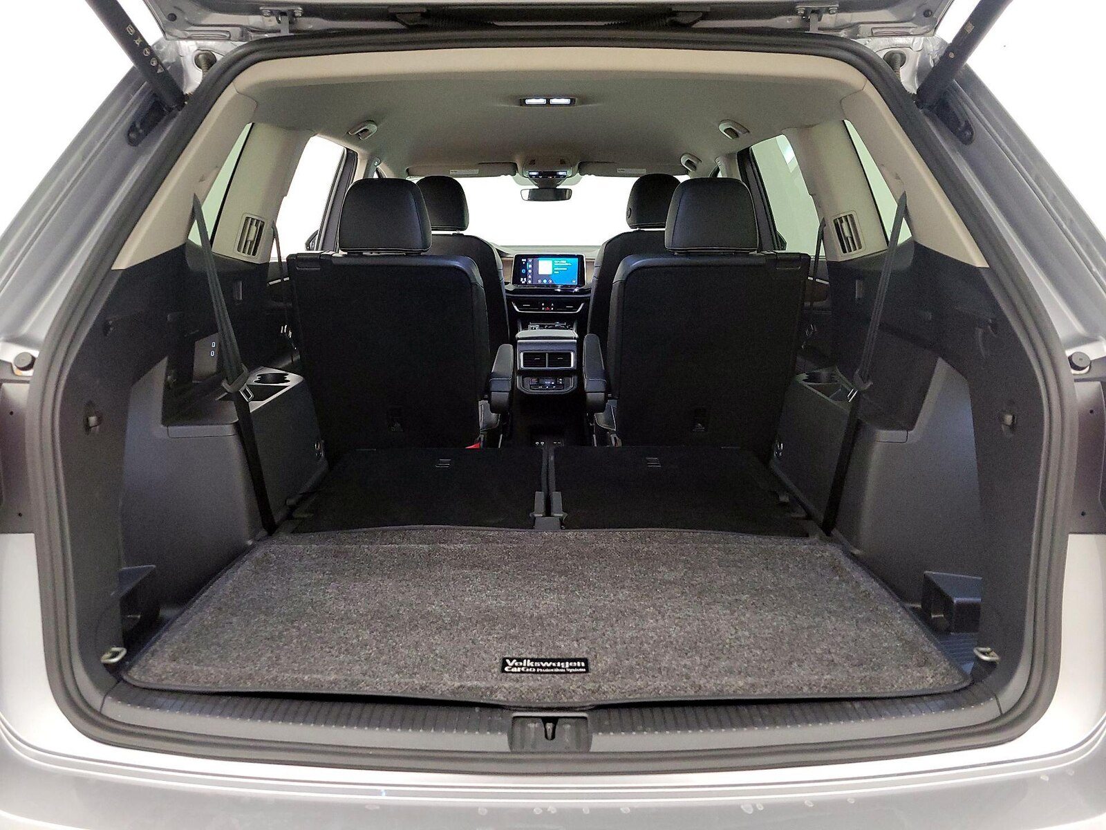 2024 Volkswagen Atlas SE w/Tech - Photo 23