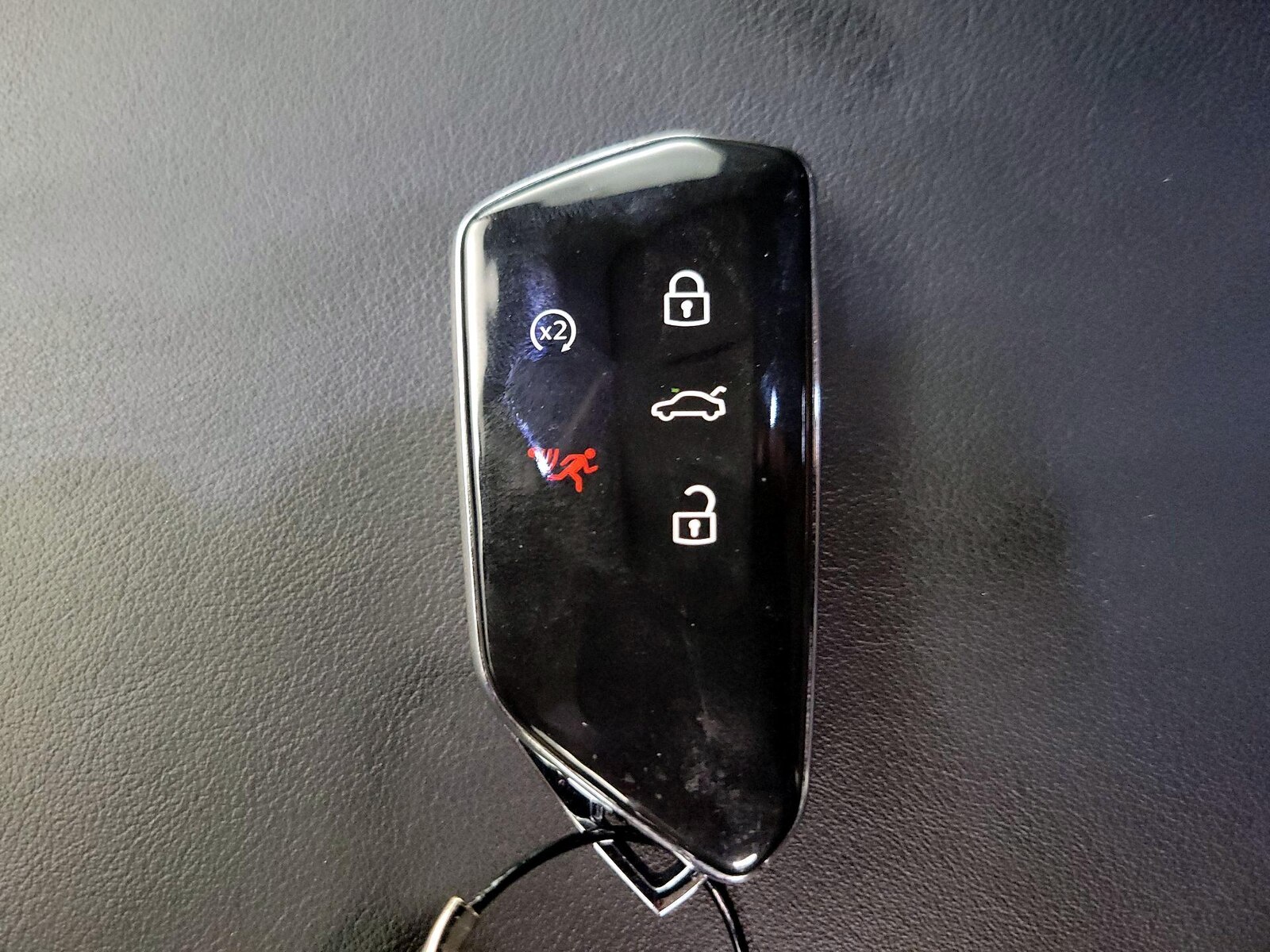 2024 Volkswagen Atlas SE w/Tech - Photo 25
