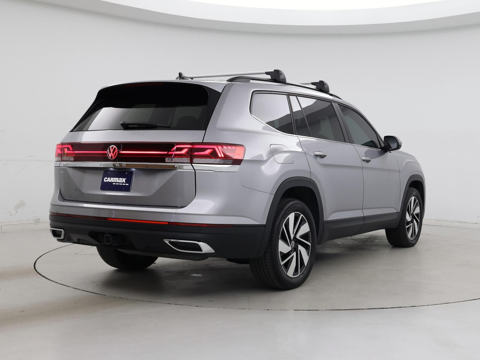 2024 Volkswagen Atlas SE w/Tech - Photo 9