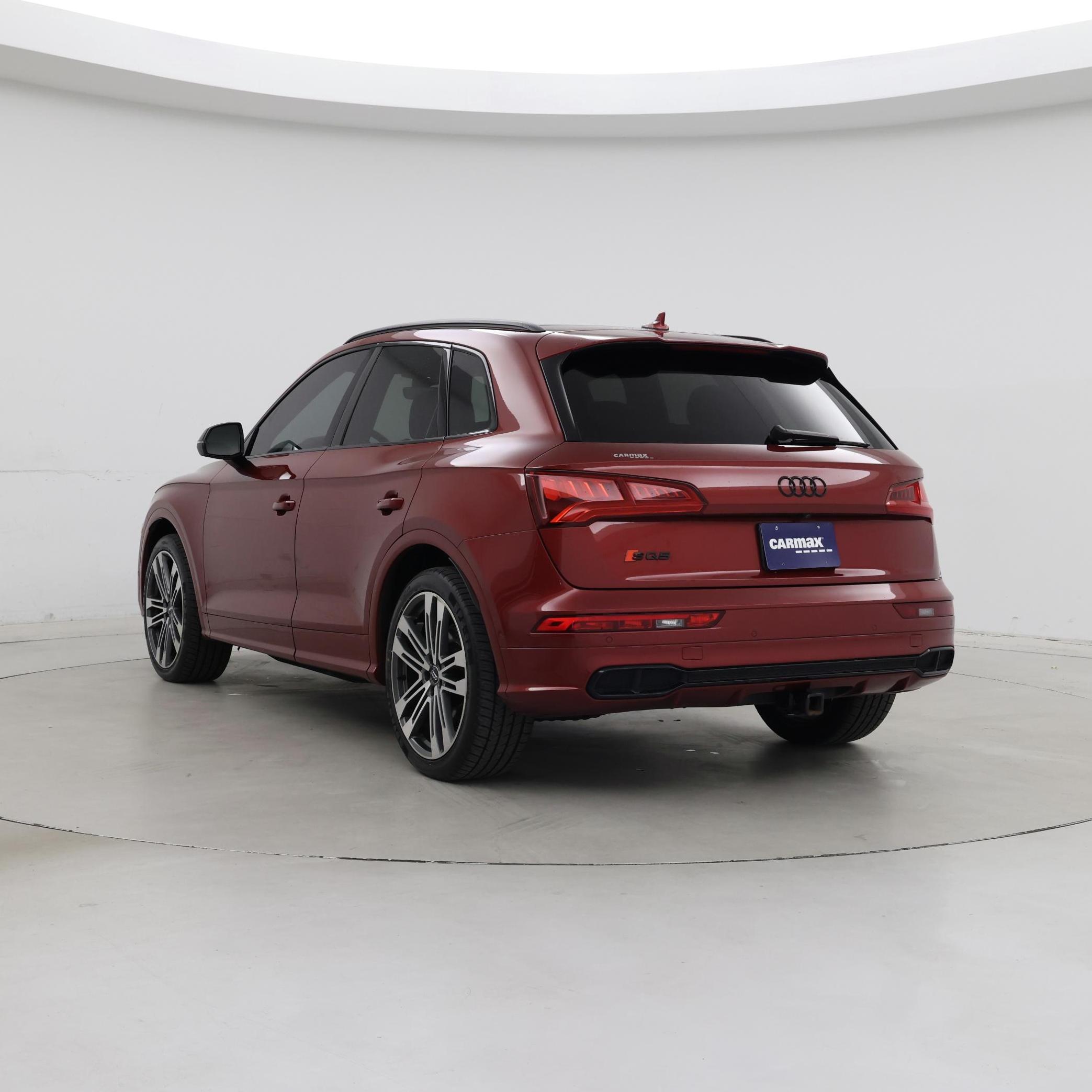 Thumbnail: 2019 Audi SQ5 - 2