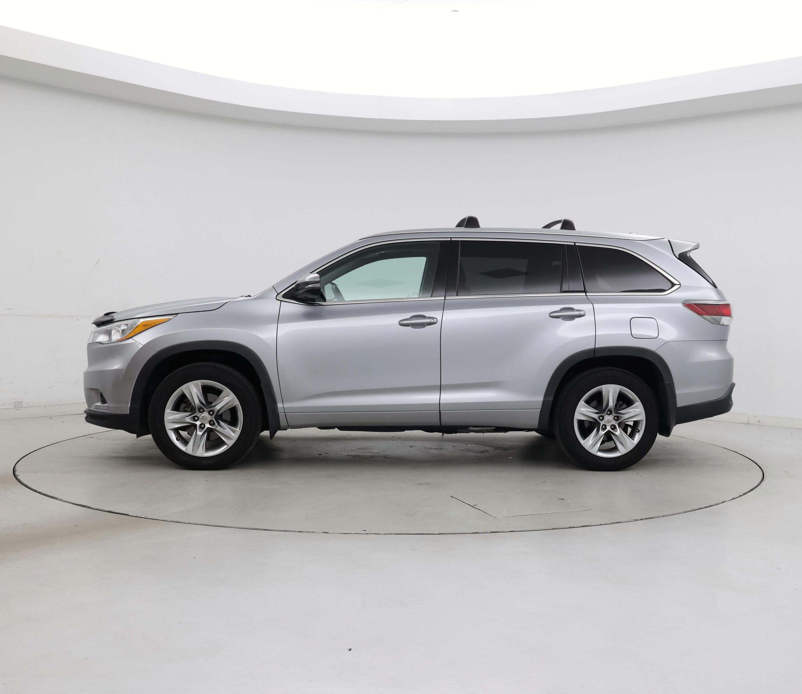Thumbnail: 2015 Toyota Highlander - 3