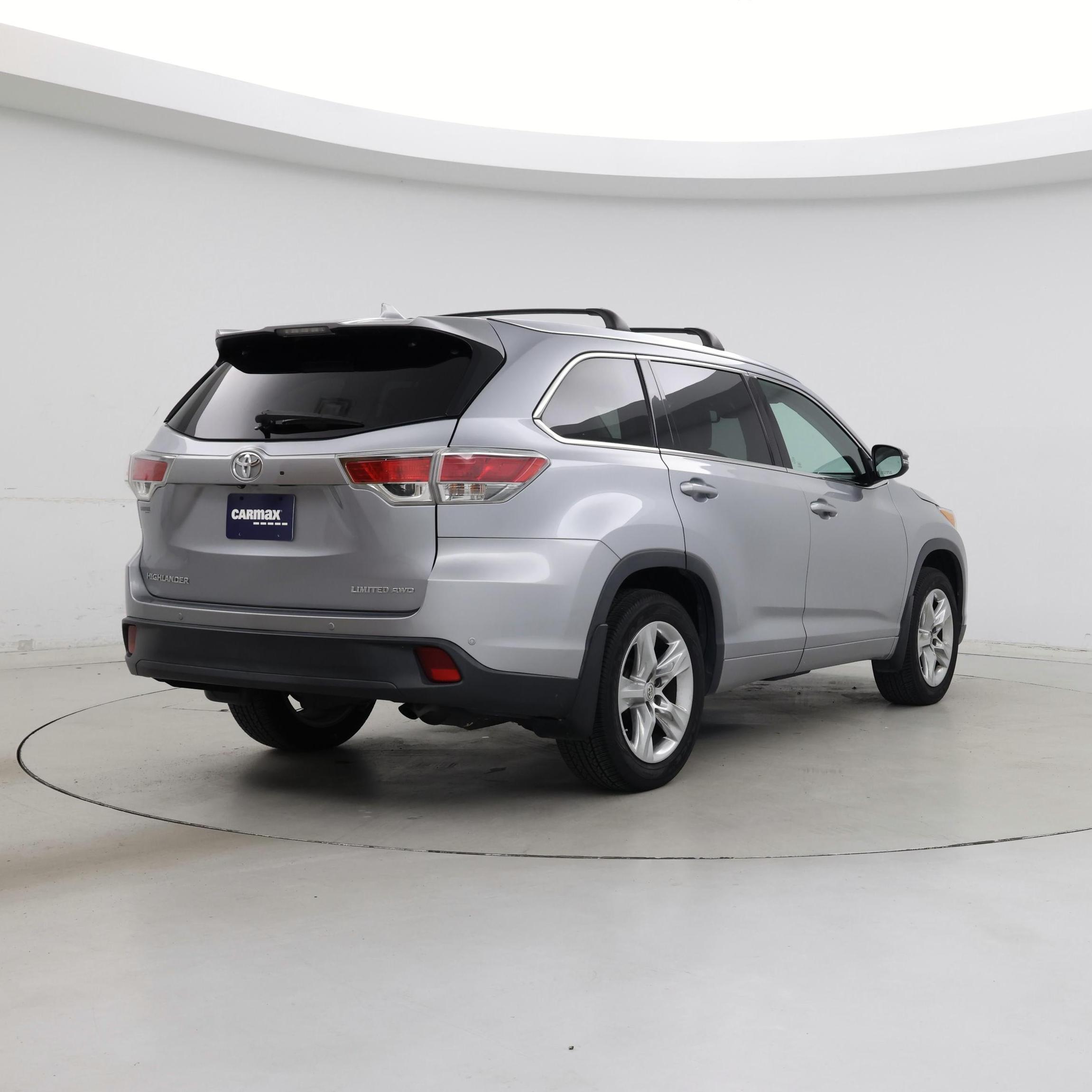 Thumbnail: 2015 Toyota Highlander - 8