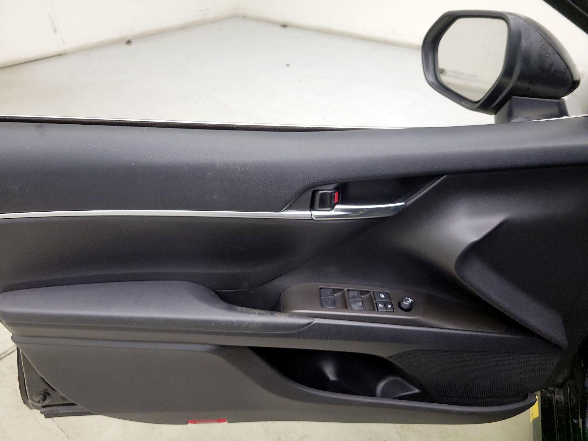 Thumbnail: 2023 Toyota Camry - 12