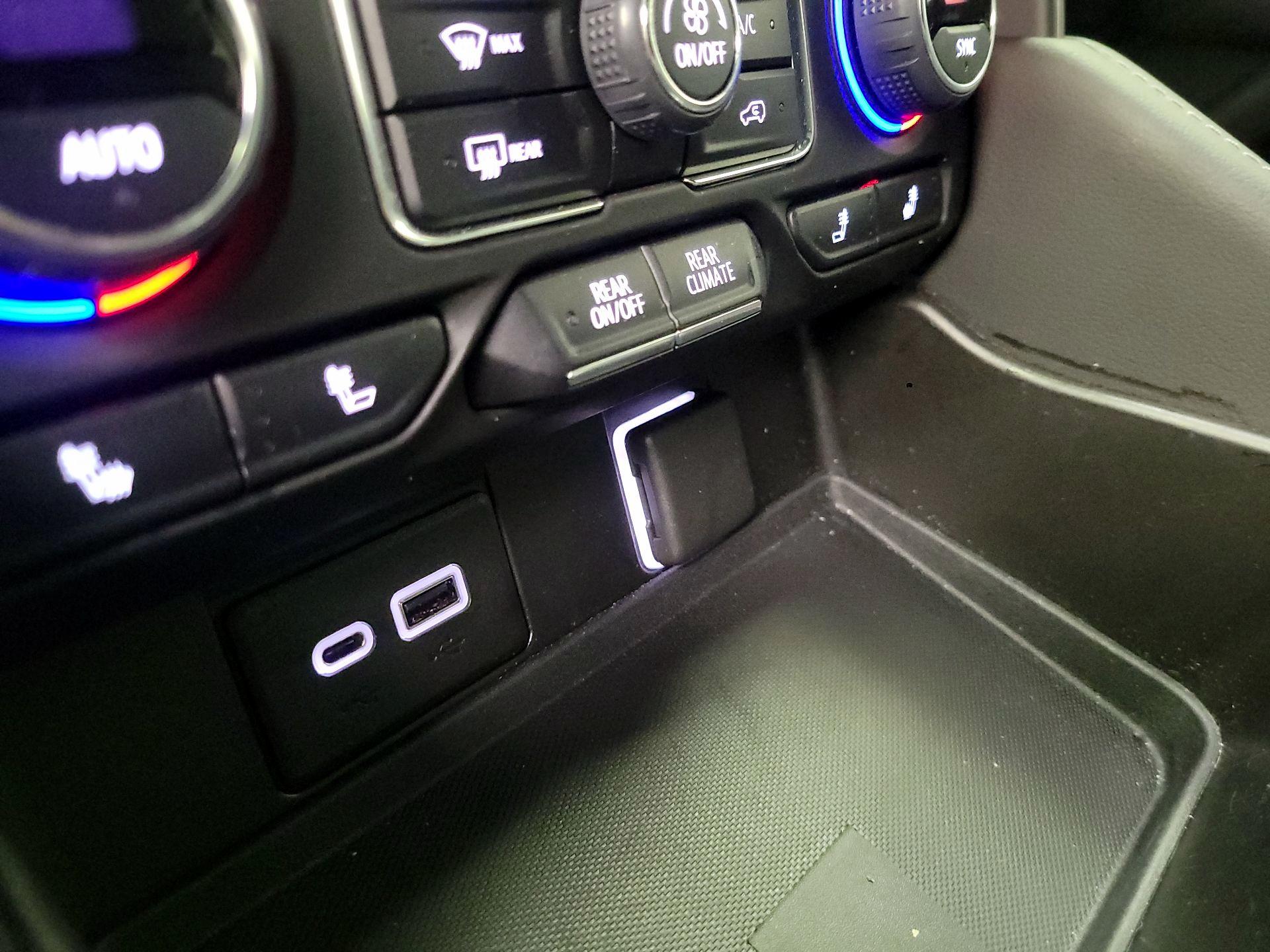 Thumbnail: 2021 Chevrolet Tahoe - 19