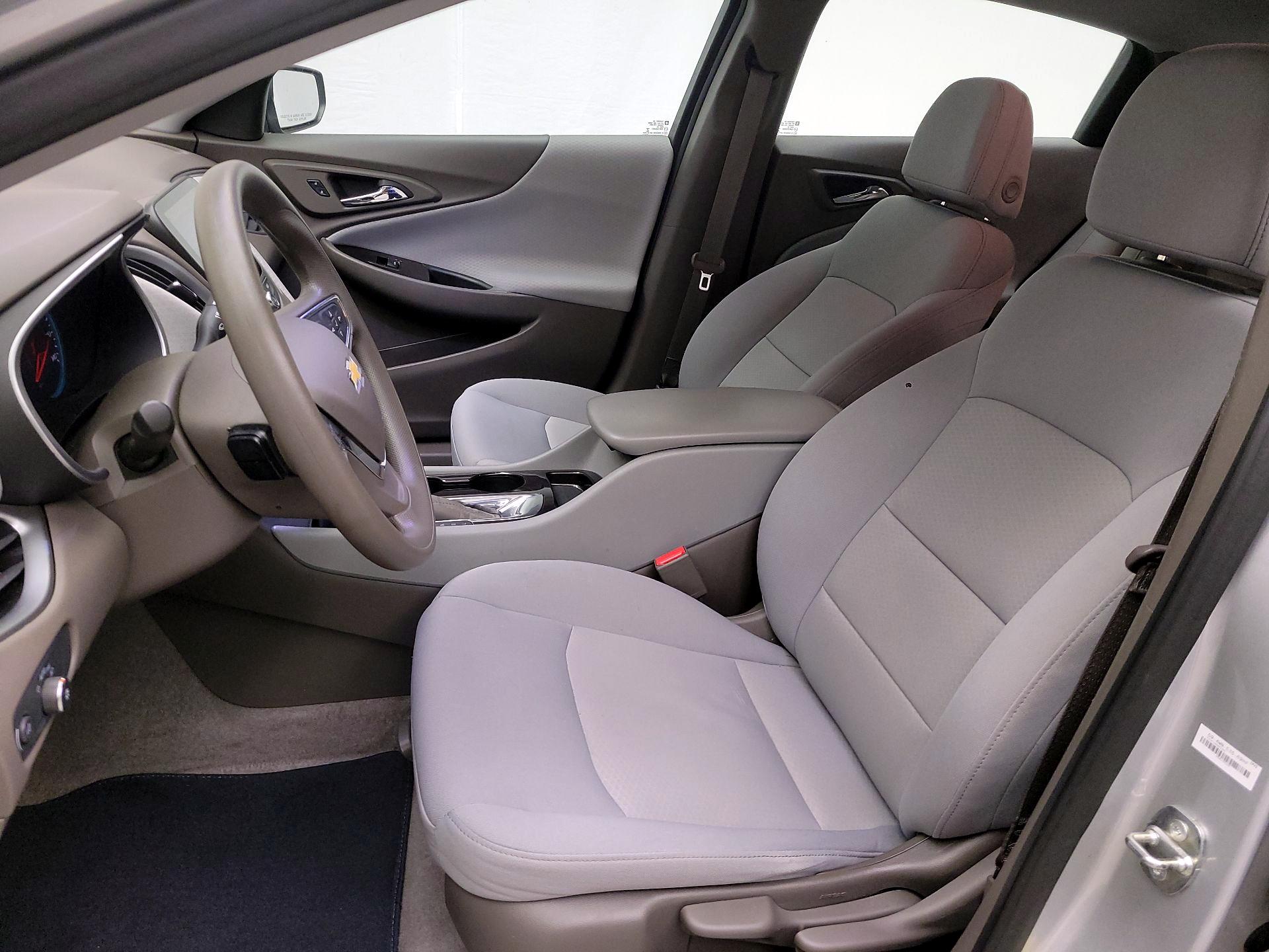 Thumbnail: 2019 Chevrolet Malibu - 11