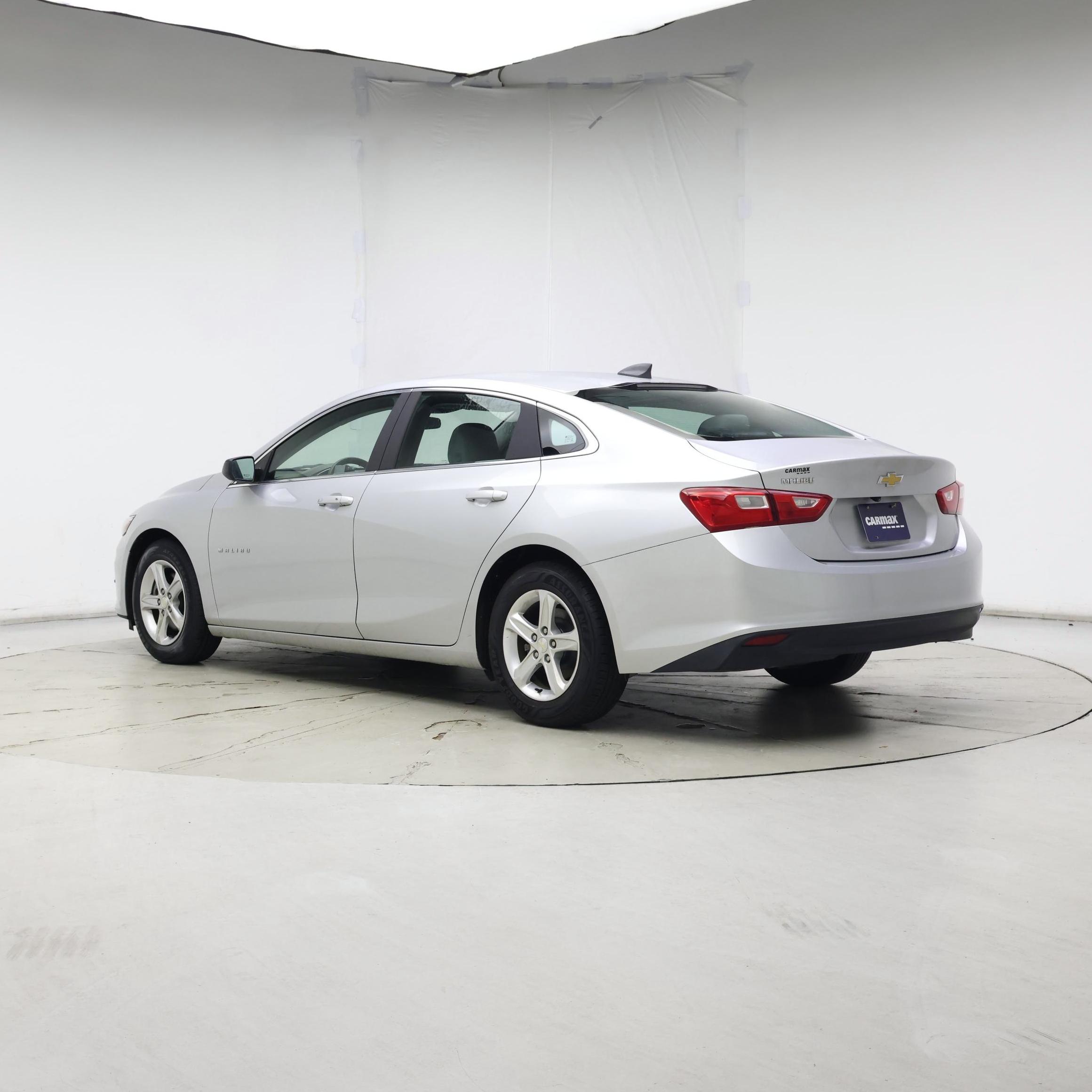 Thumbnail: 2019 Chevrolet Malibu - 2