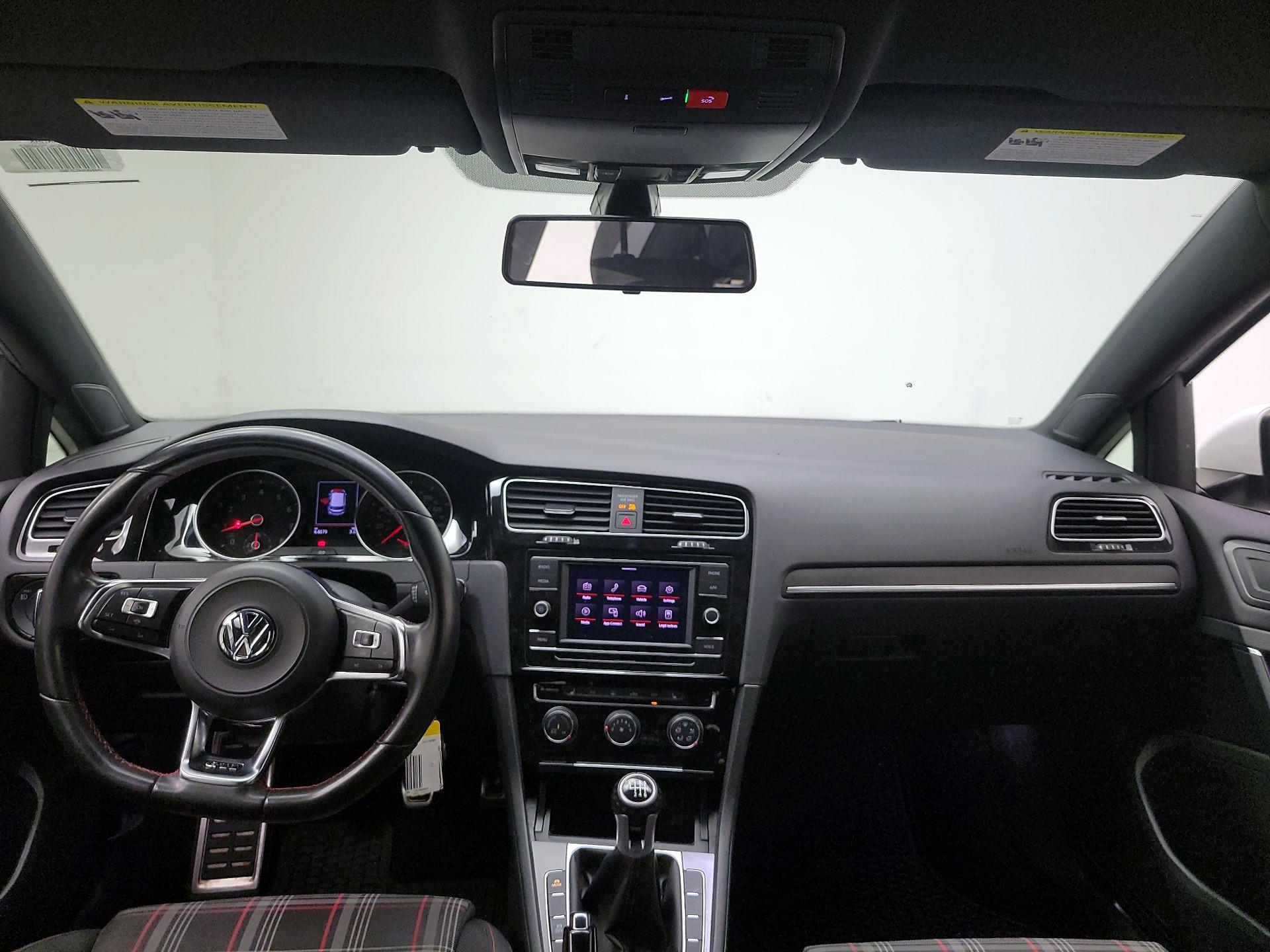 Thumbnail: 2020 Volkswagen Golf - 9