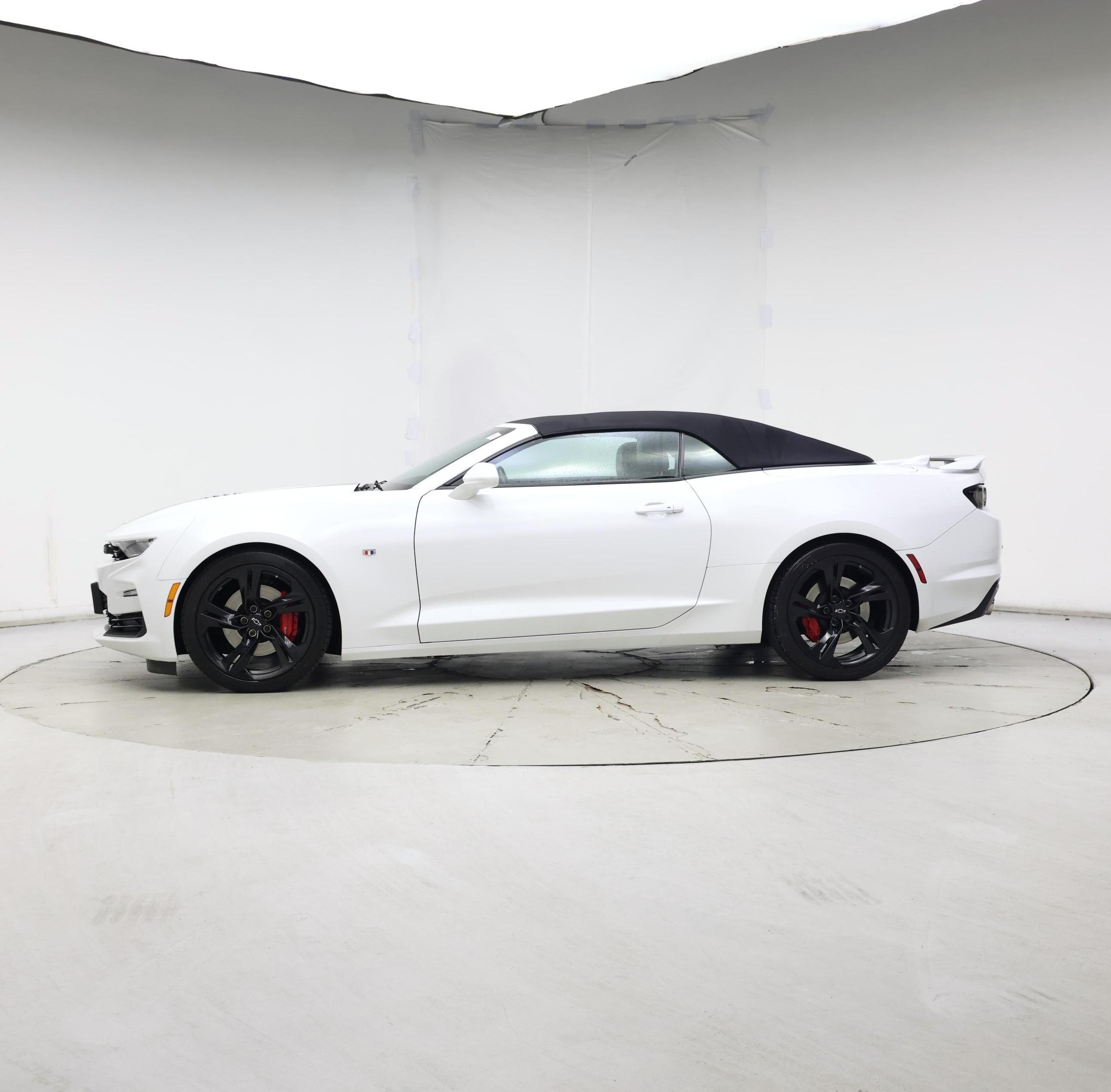 Thumbnail: 2021 Chevrolet Camaro - 3