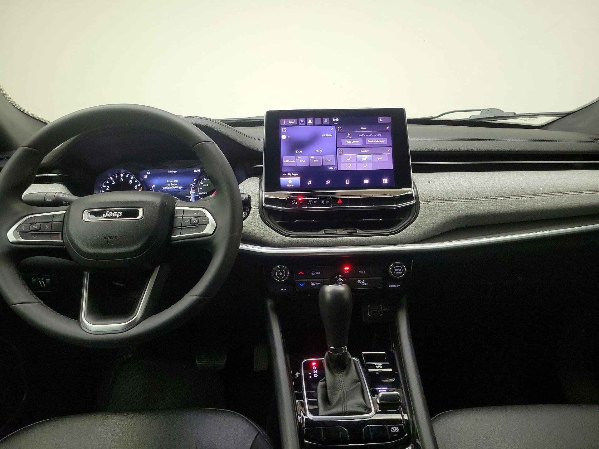 Thumbnail: 2023 Jeep Compass - 9