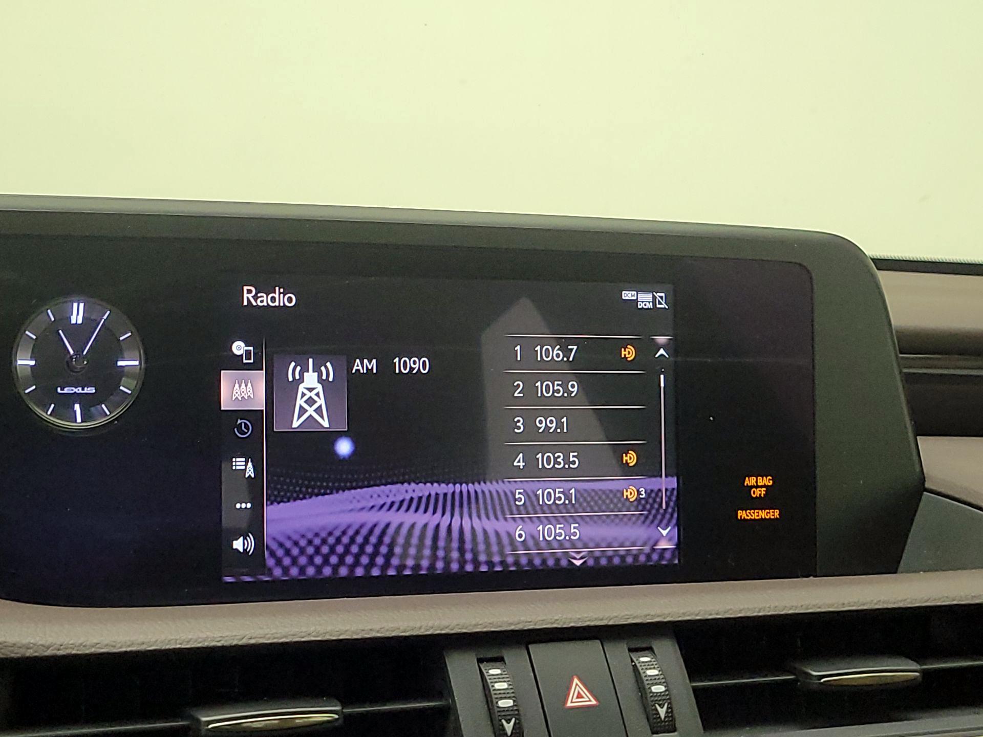 Thumbnail: 2020 Lexus ES - 15