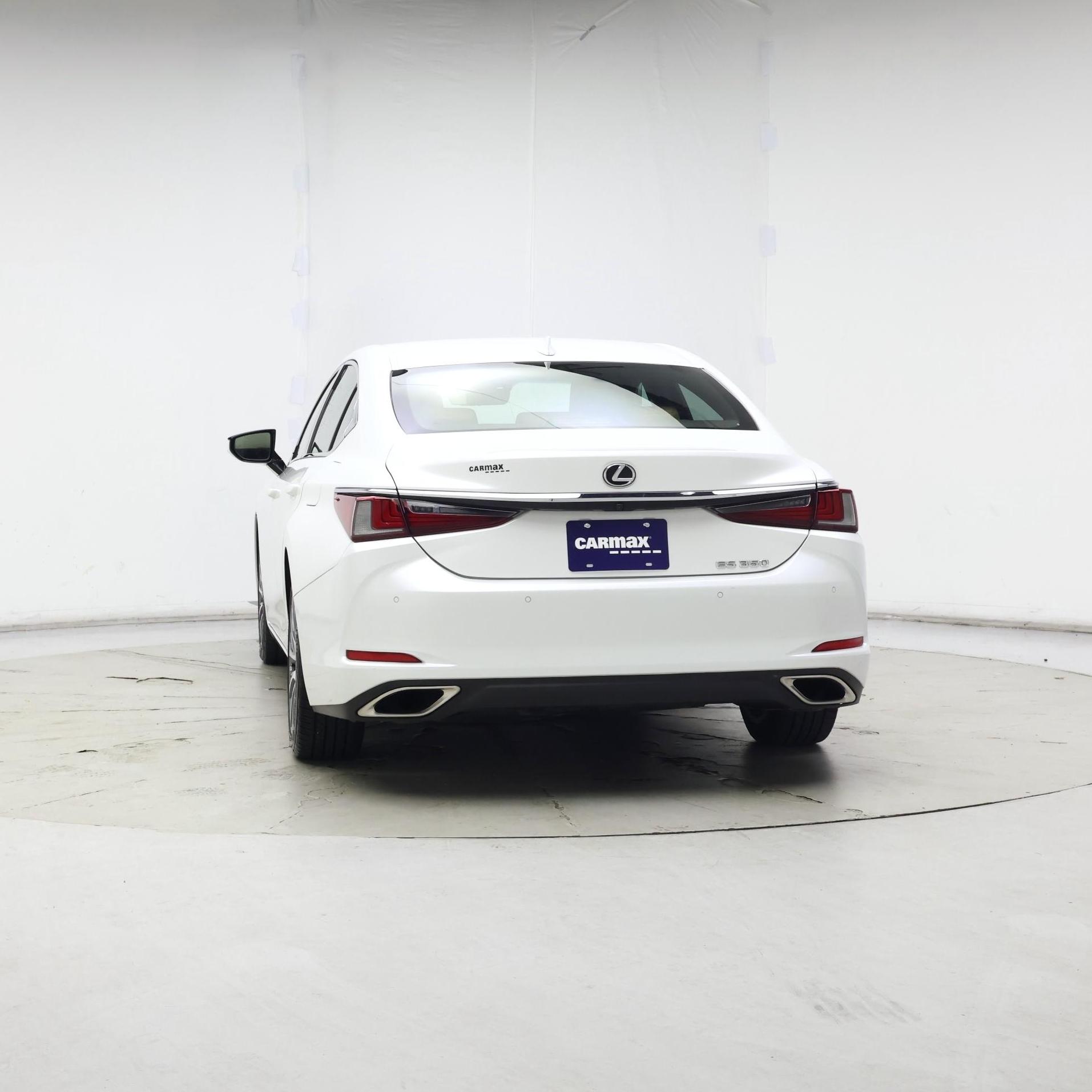 Thumbnail: 2020 Lexus ES - 6