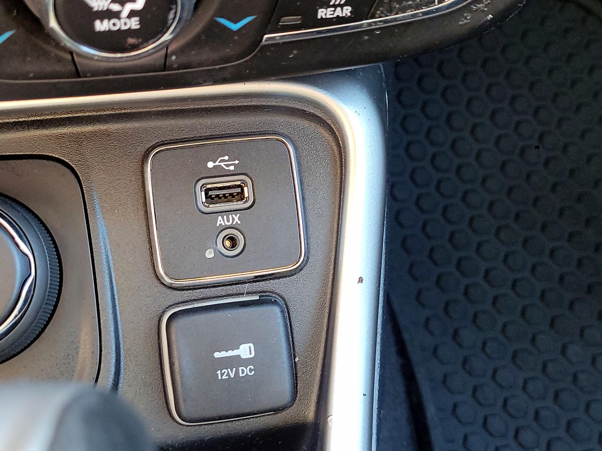 Thumbnail: 2018 Jeep Compass - 19