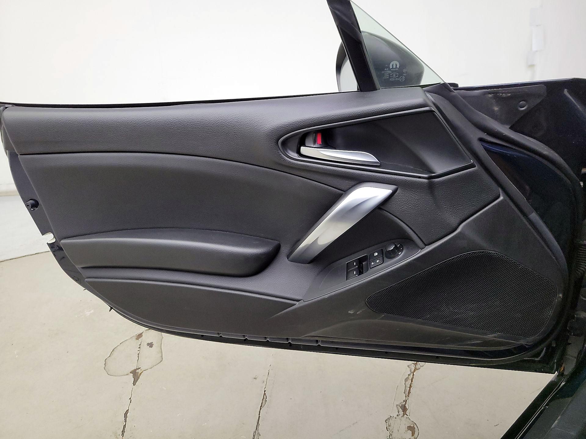 Thumbnail: 2018 Fiat 124 Spider - 12